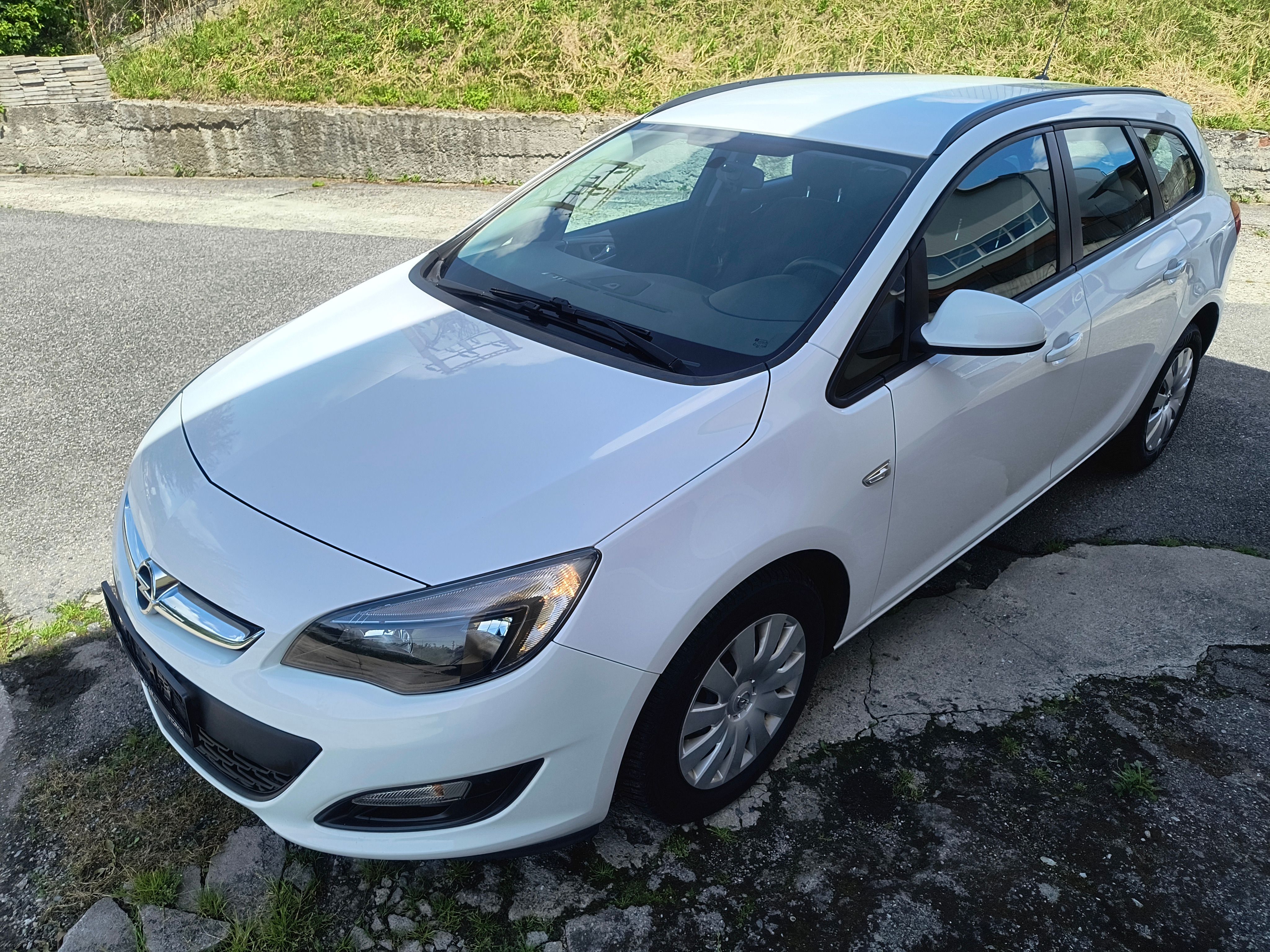 Opel Astra, 1.6 88KW/AC/PDC/TEMPOMAT/DO/PC