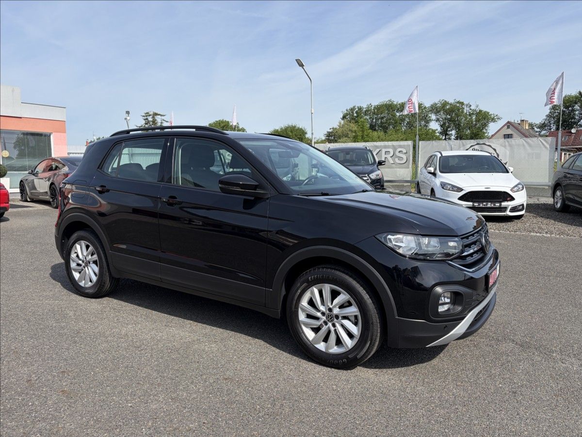 Volkswagen T-Cross, 1,0 TSi 81KW Navi,ACCTemp,PDC, - fotka 2