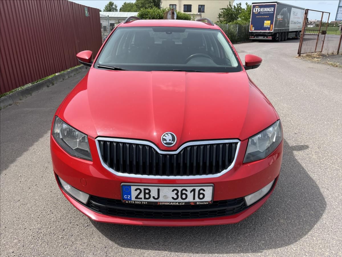 Škoda Octavia, 1,6 TDi AMBIENT KLIMA STK 1/28 - fotka 2