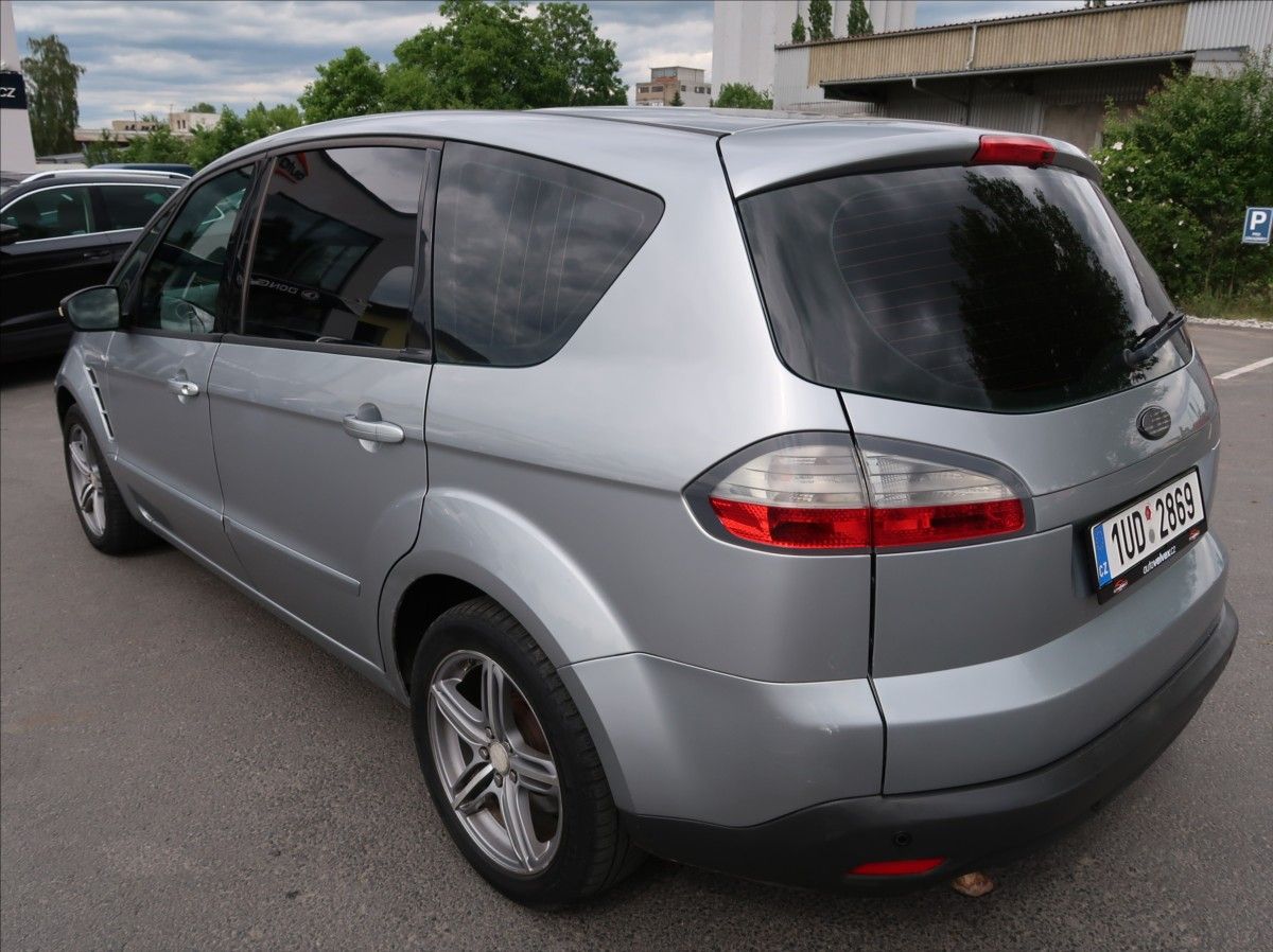 Ford S-MAX, 2,0 TDCi,103kW,Aut.klima - fotka 4