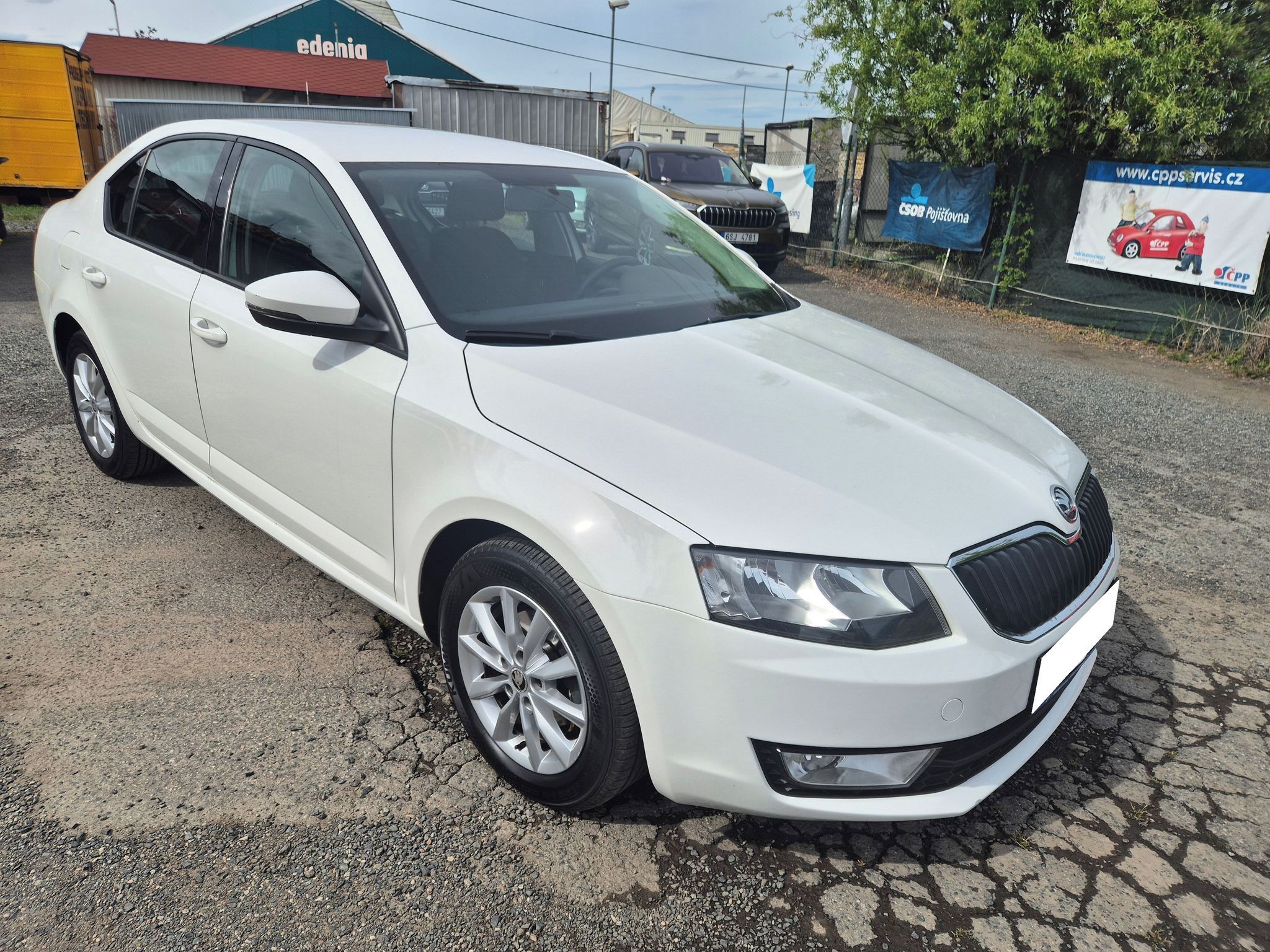 Škoda Octavia, 1,6 TDI 81kW Ambition plus, CZ - fotka 3