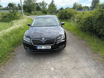 garážováno