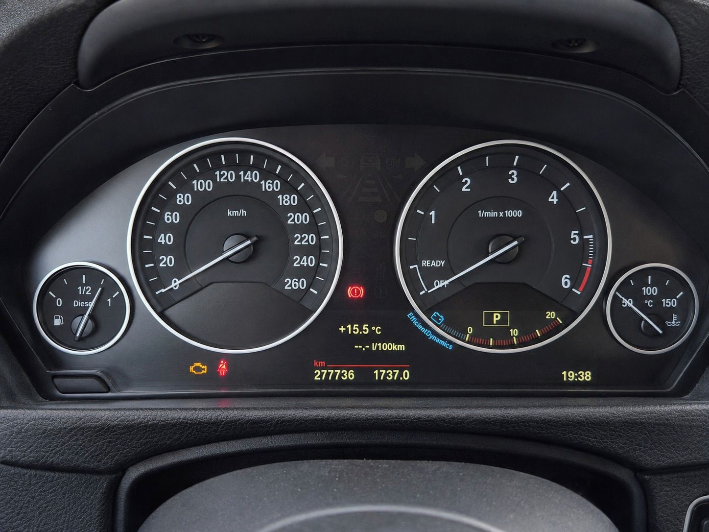 BMW Řada 3, BMW 318d LCI, Aut, LED, Sport - fotka 2