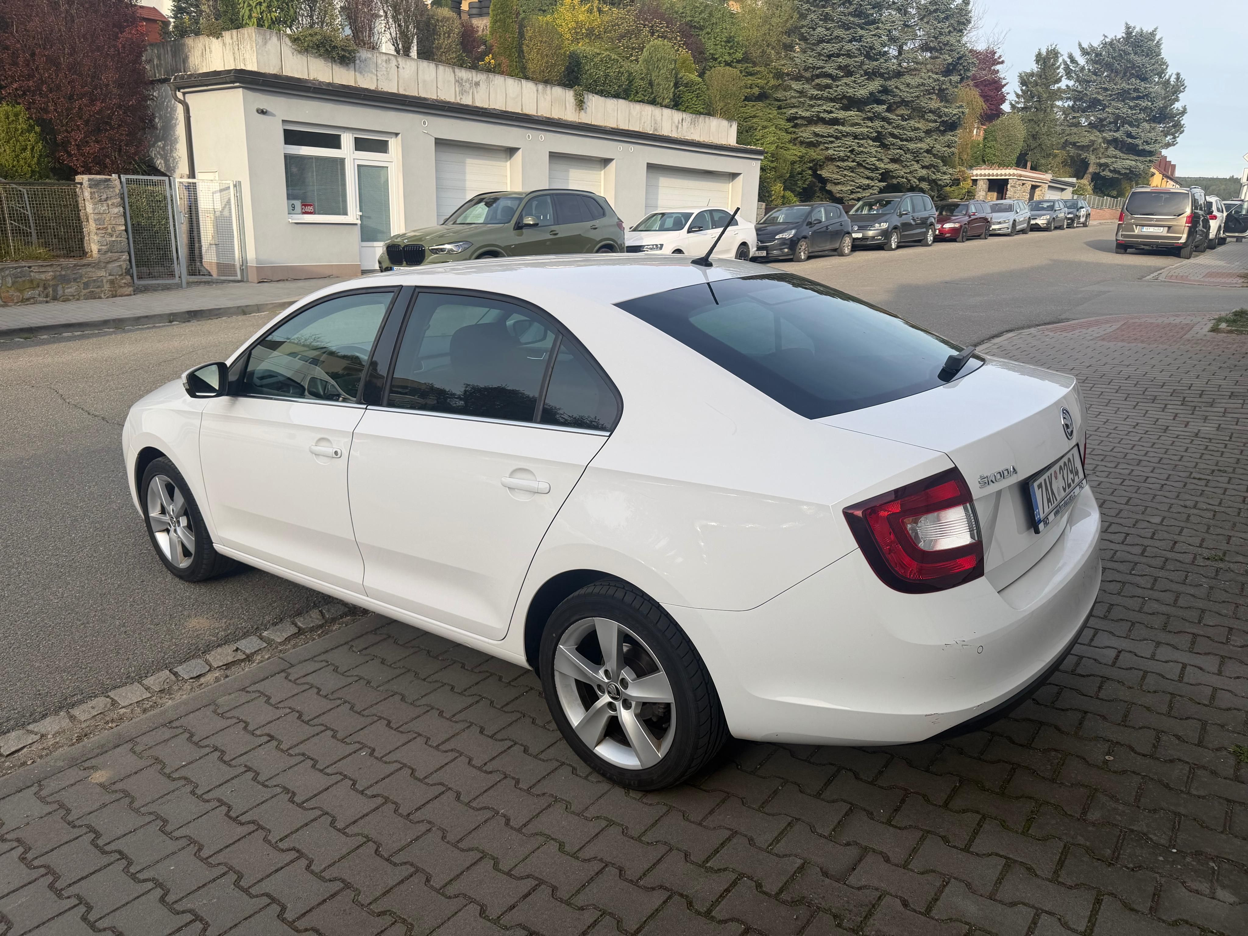 Škoda Rapid, 1.0 tsi,ČR,výhřev,aut.klima - fotka 3