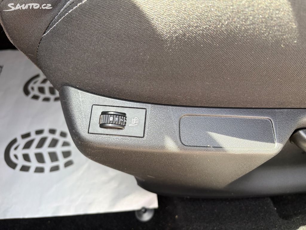 Citroën C4, 1,6 88kW, SERVISKA