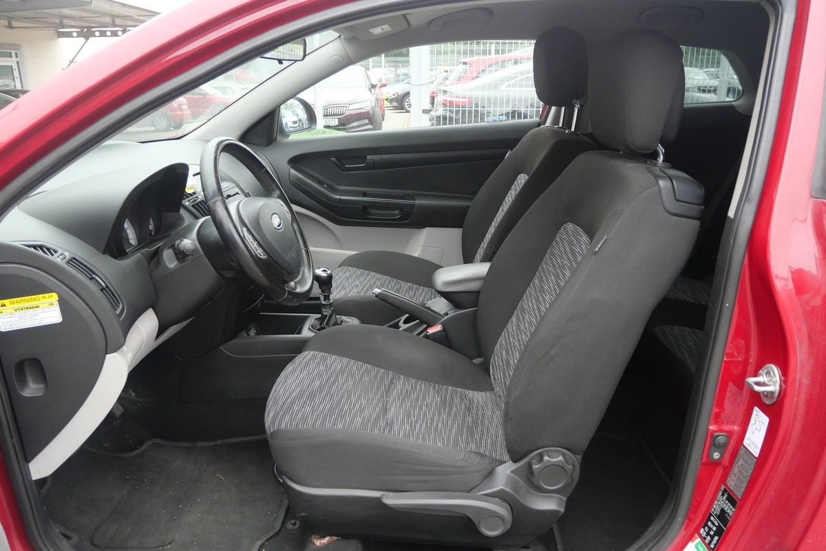 Kia Cee´d, 1.4i 80 kW - fotka 6