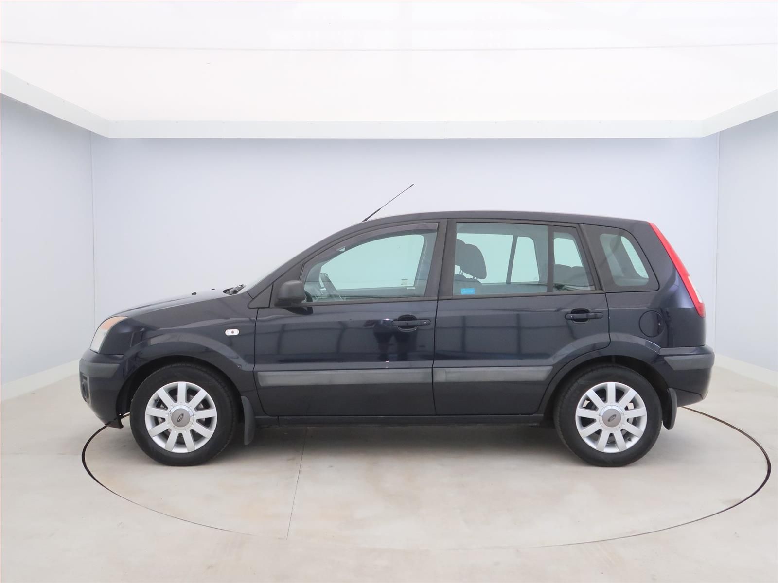 Ford Fusion, 1.4, Serv.kniha, po STK, Tažné - fotka 3