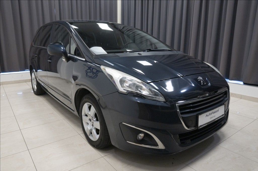 Peugeot 5008, 2,0 HDI NAVIGACE TAŽNÉ 7 MÍST - fotka 3