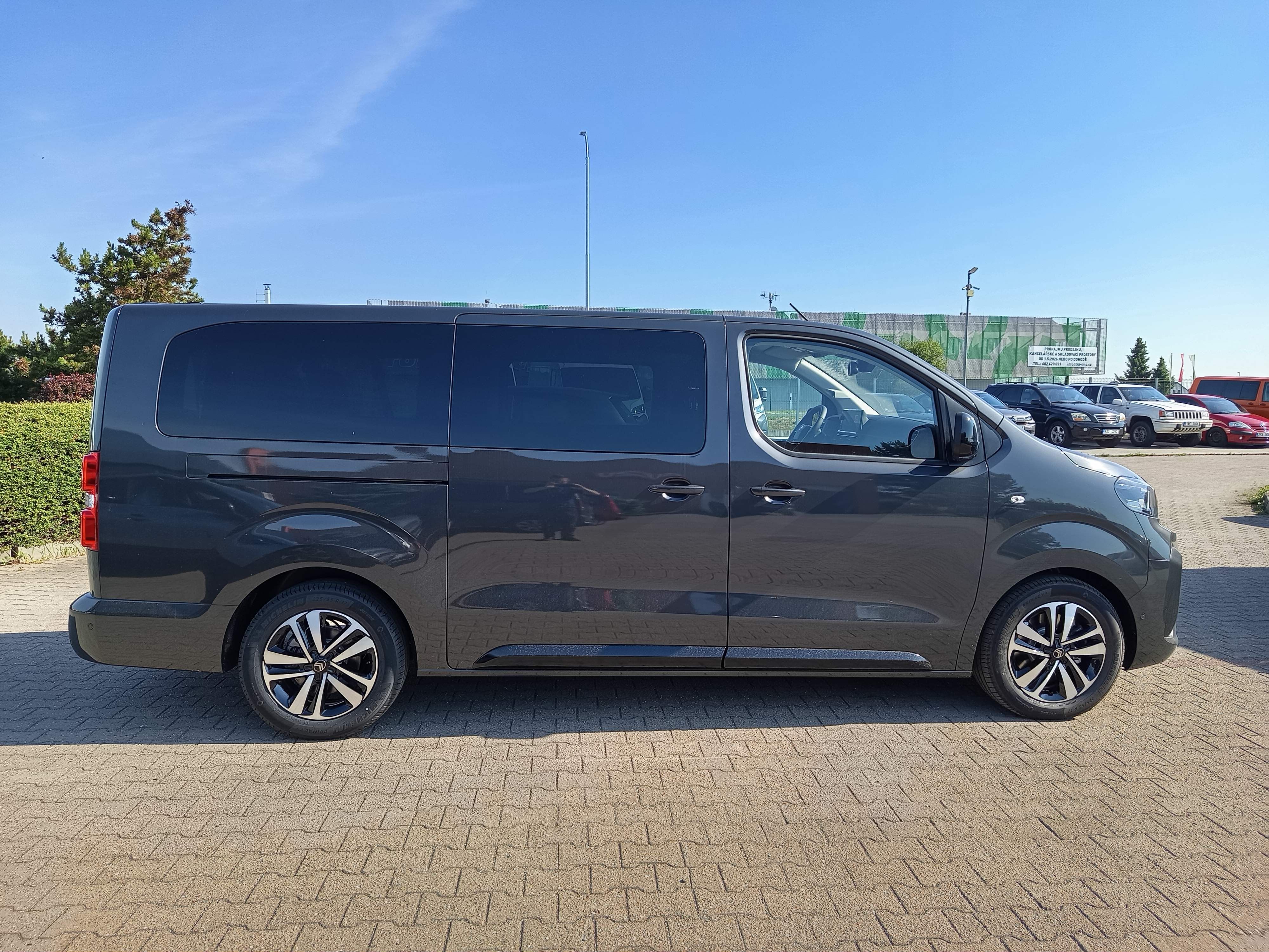 Citroën SpaceTourer, Shine XL 2.2Hdi EAT8 180k - fotka 5