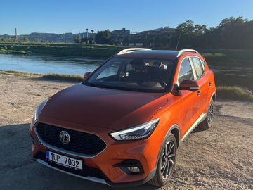 MG ZS 1.0T Elegance MT | 2023