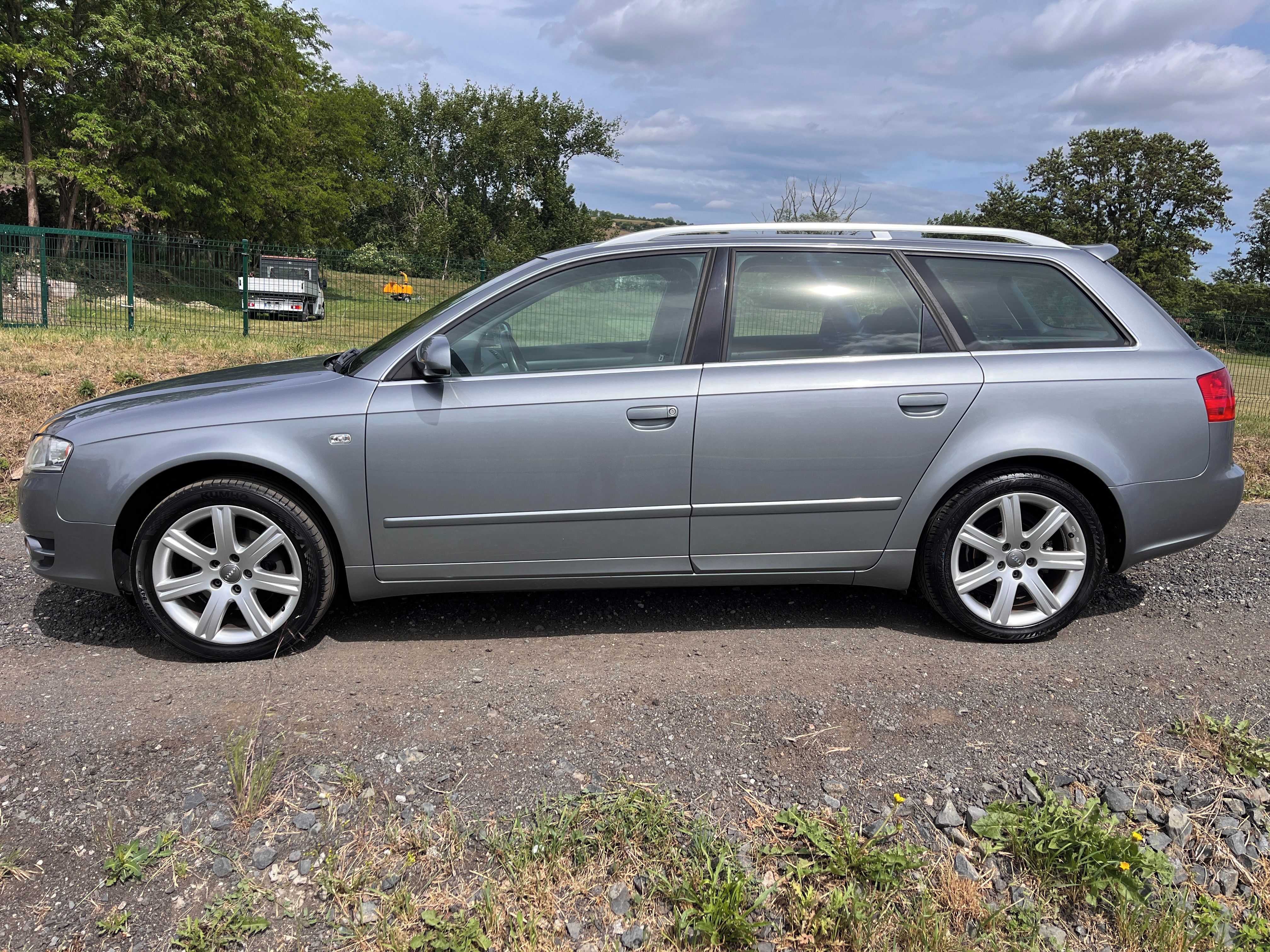 Audi A4, 2.0i 96KW,XENON,VÝHŘEV,BEZ RZI - fotka 6