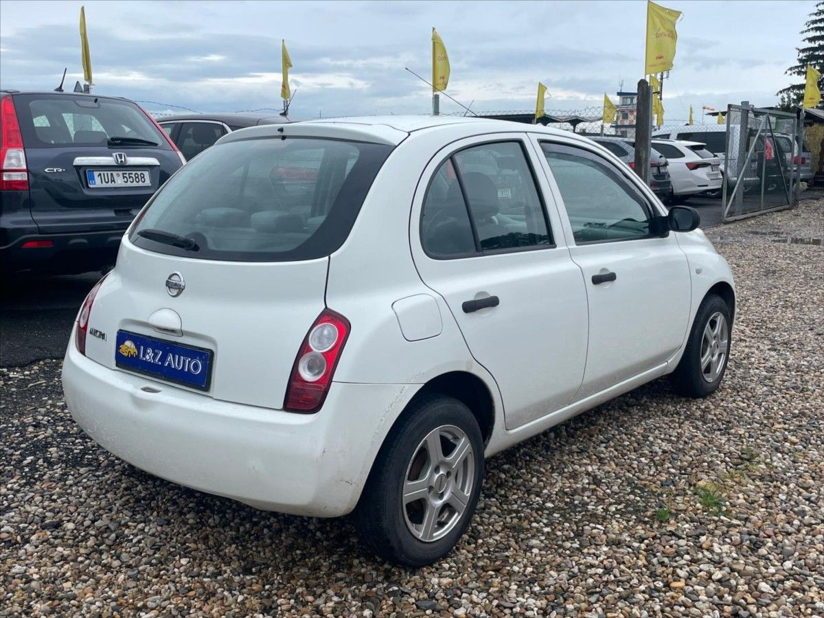 Nissan Micra, 1,0 i - fotka 6
