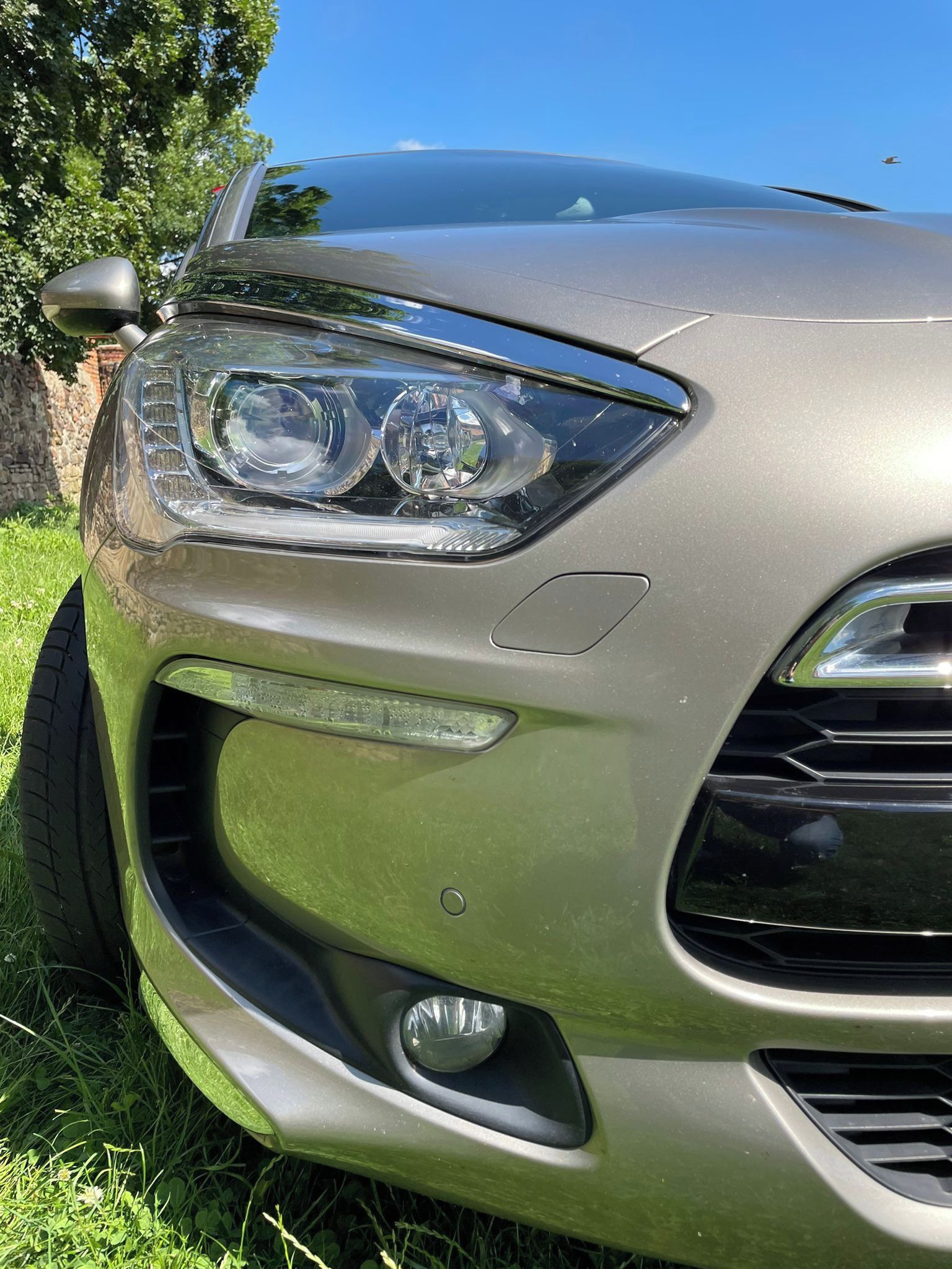 Citroën DS5, 2.0 HDi, 120 kW, manuál - fotka 6