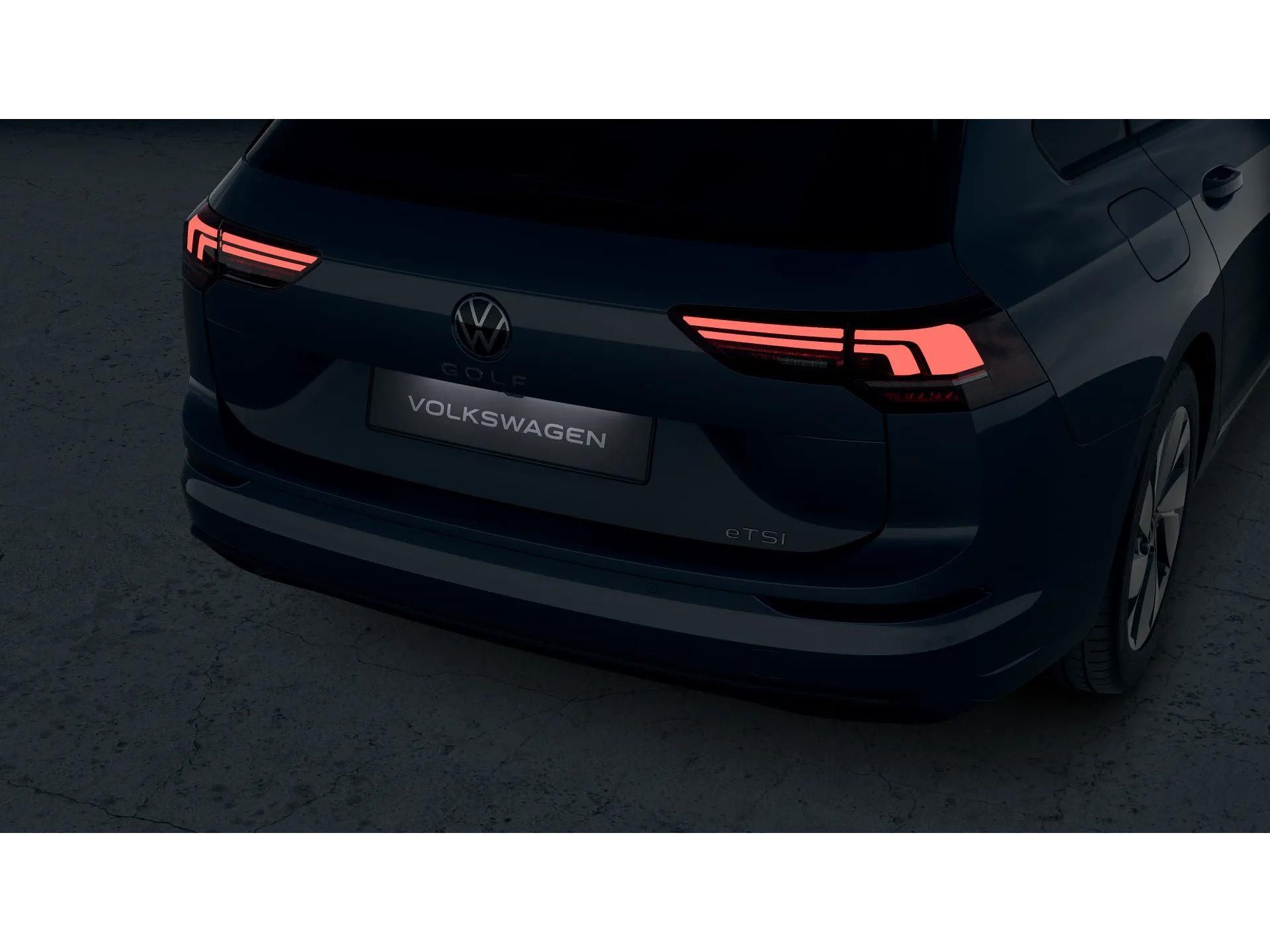 Volkswagen Golf Variant, 1.5 eTSi / 85 kW - fotka 4