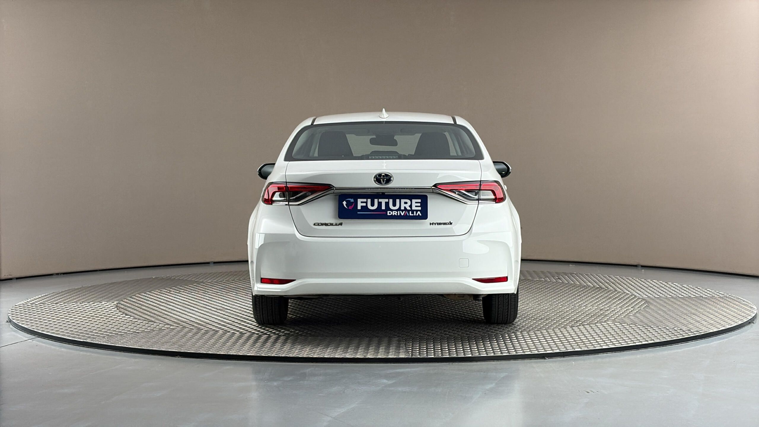 Toyota Corolla, 1.8 Hybrid AUT Active Sedan - fotka 5