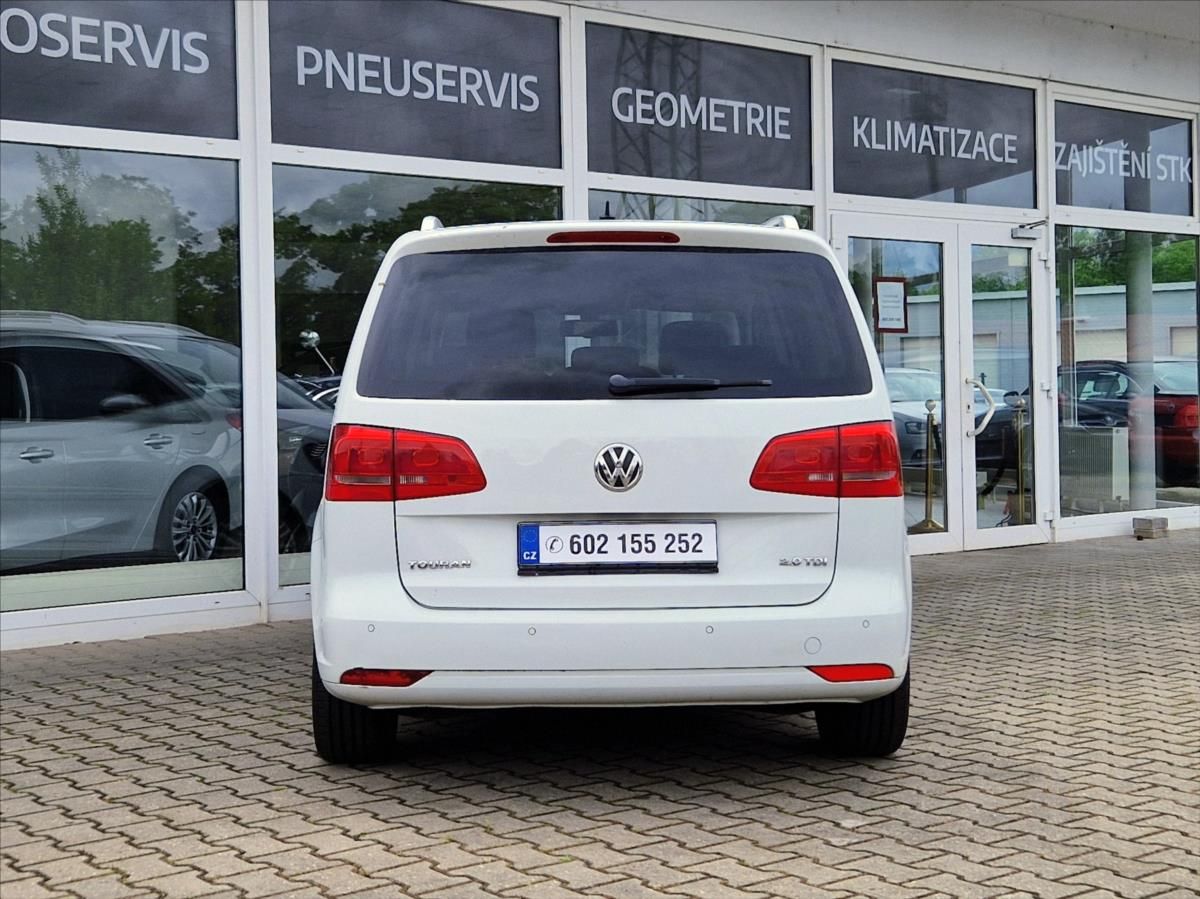 Volkswagen Touran, 2,0 TDI 7MÍST VÝHŘEV KLIMA - fotka 4