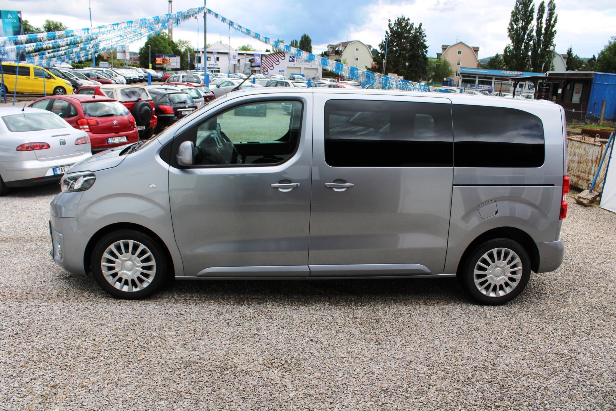 Toyota Proace Verso, 2,0D TEMPOMAT 8MÍST  KLIMA - fotka 4