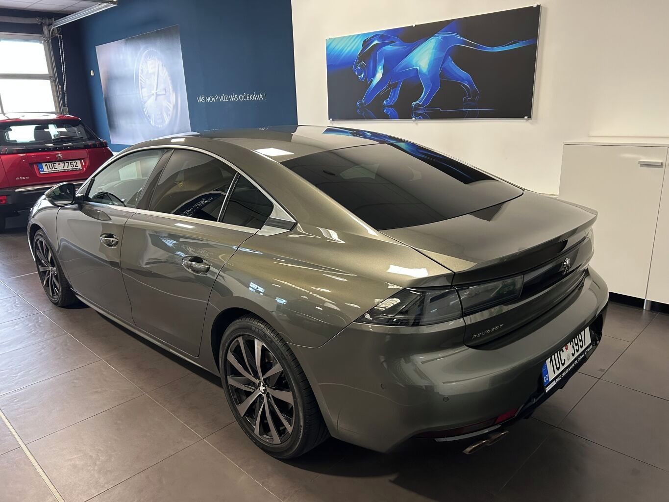 Peugeot 508, ALLURE BlueHDi 160 S&S EAT8 - fotka 2