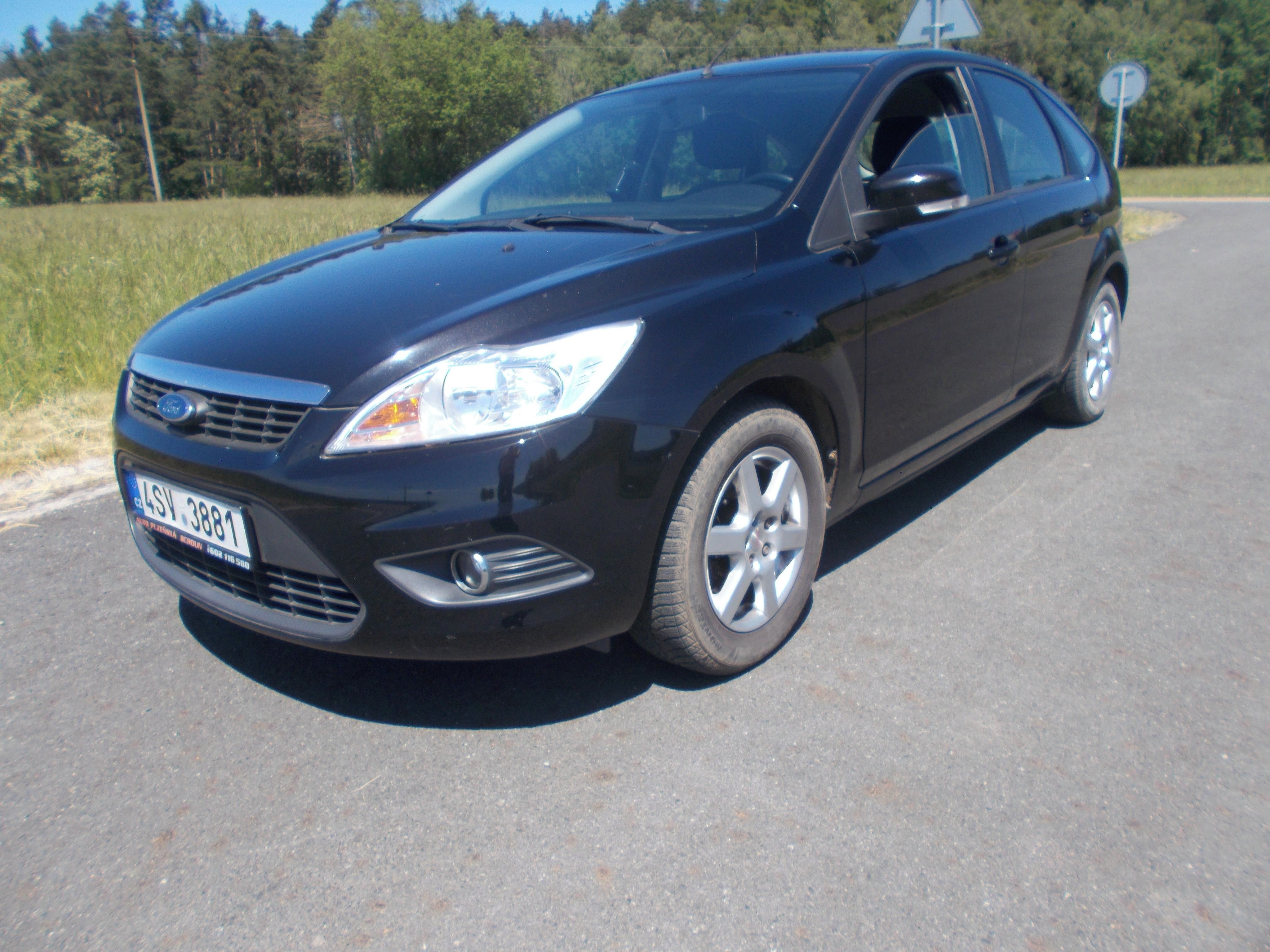 Ford Focus, 1,6 74 KW atraktivní auto