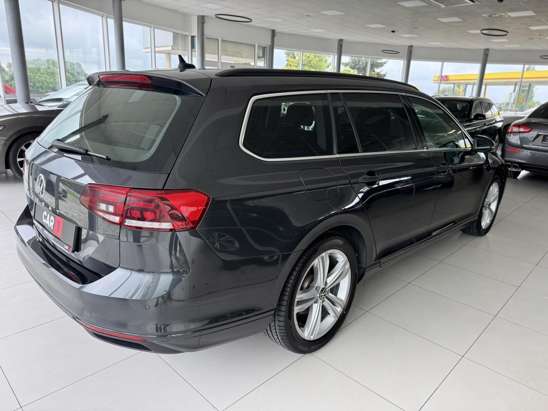 Volkswagen Passat Variant, 1,5TSI 110kW DSG*Navi*Kamera - fotka 5