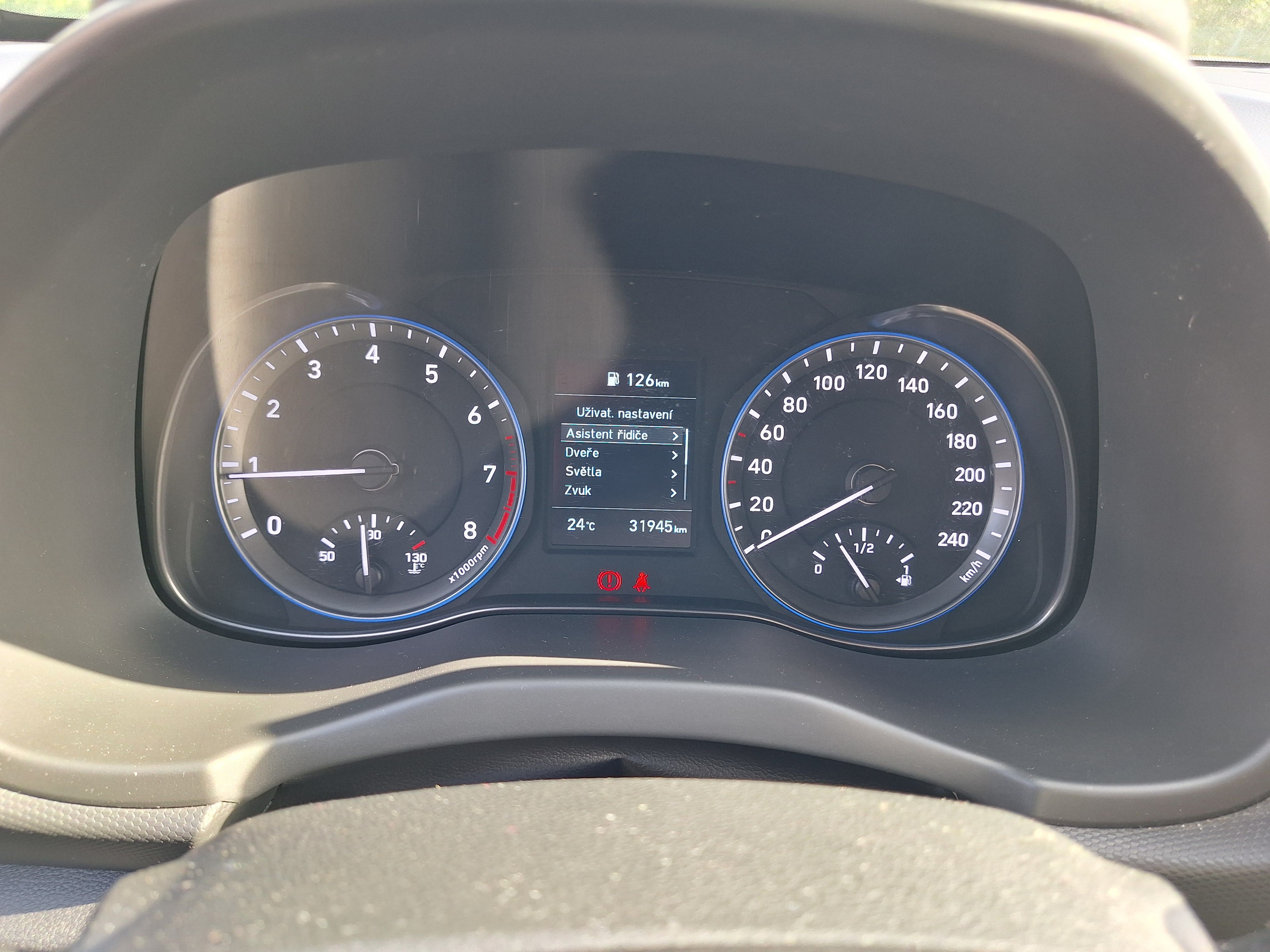 Hyundai Kona, 1.0-TGDI 88kw Style čr32 000km - fotka 5