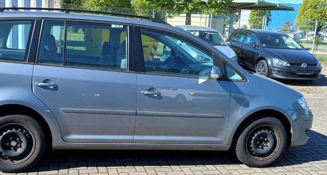 Volkswagen Touran, 1.6Mpi 75KW BEZ KOROZE TOP - fotka 4