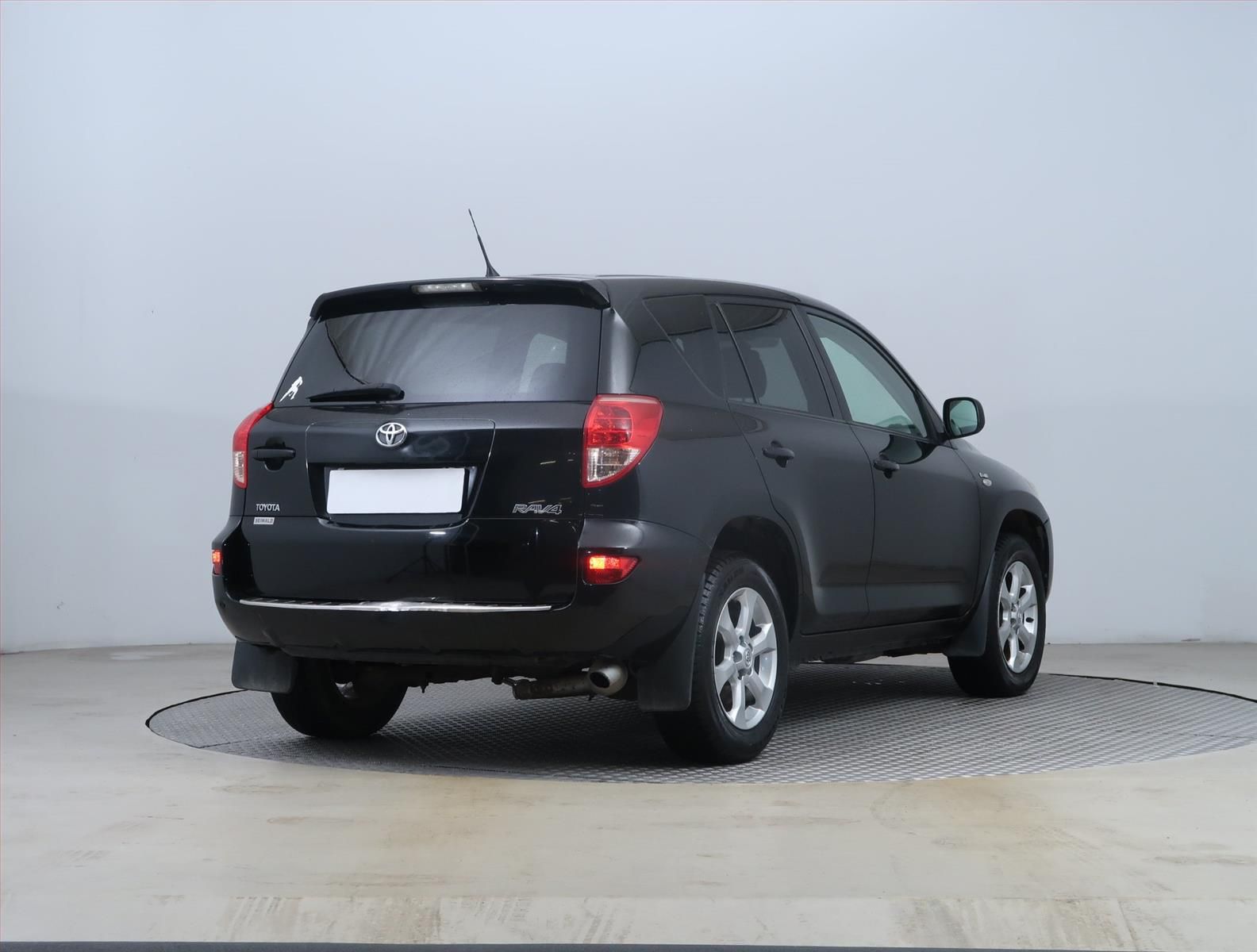 Toyota Rav4, 2.2 D-4D, 4X4 - fotka 5