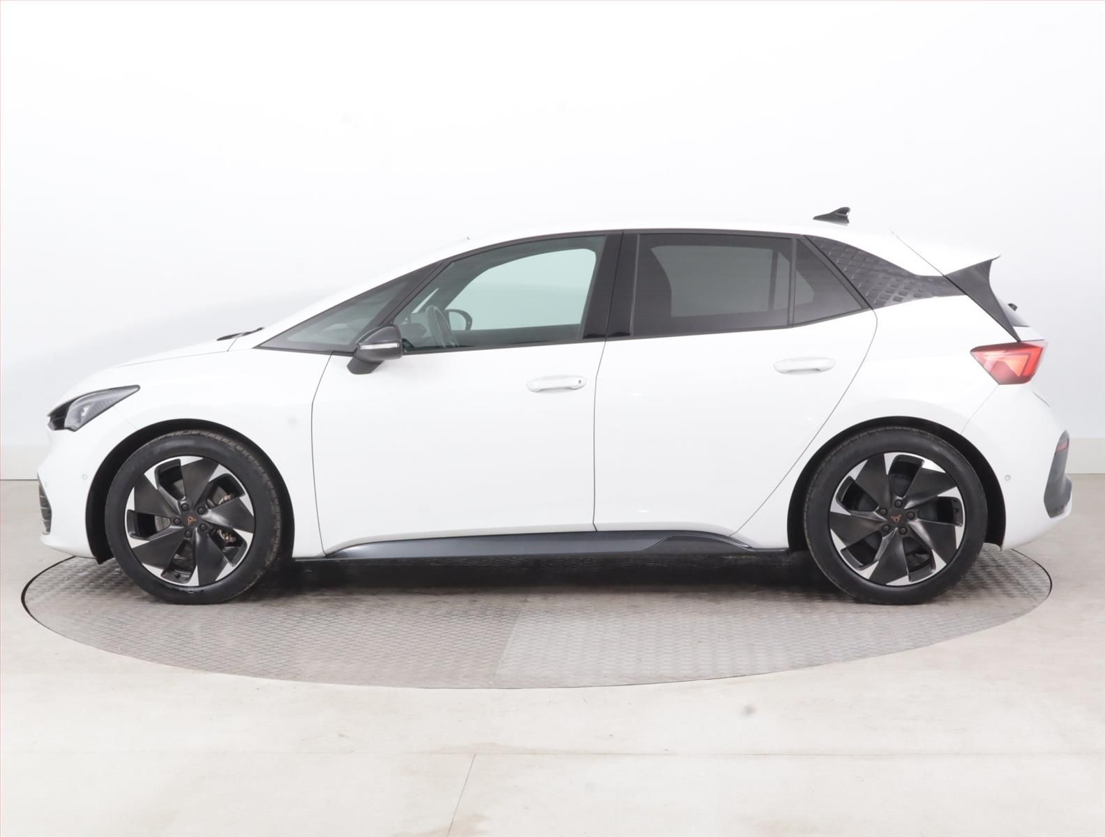 Cupra Born, 58, SoH 91%, Automat, Kůže - fotka 3