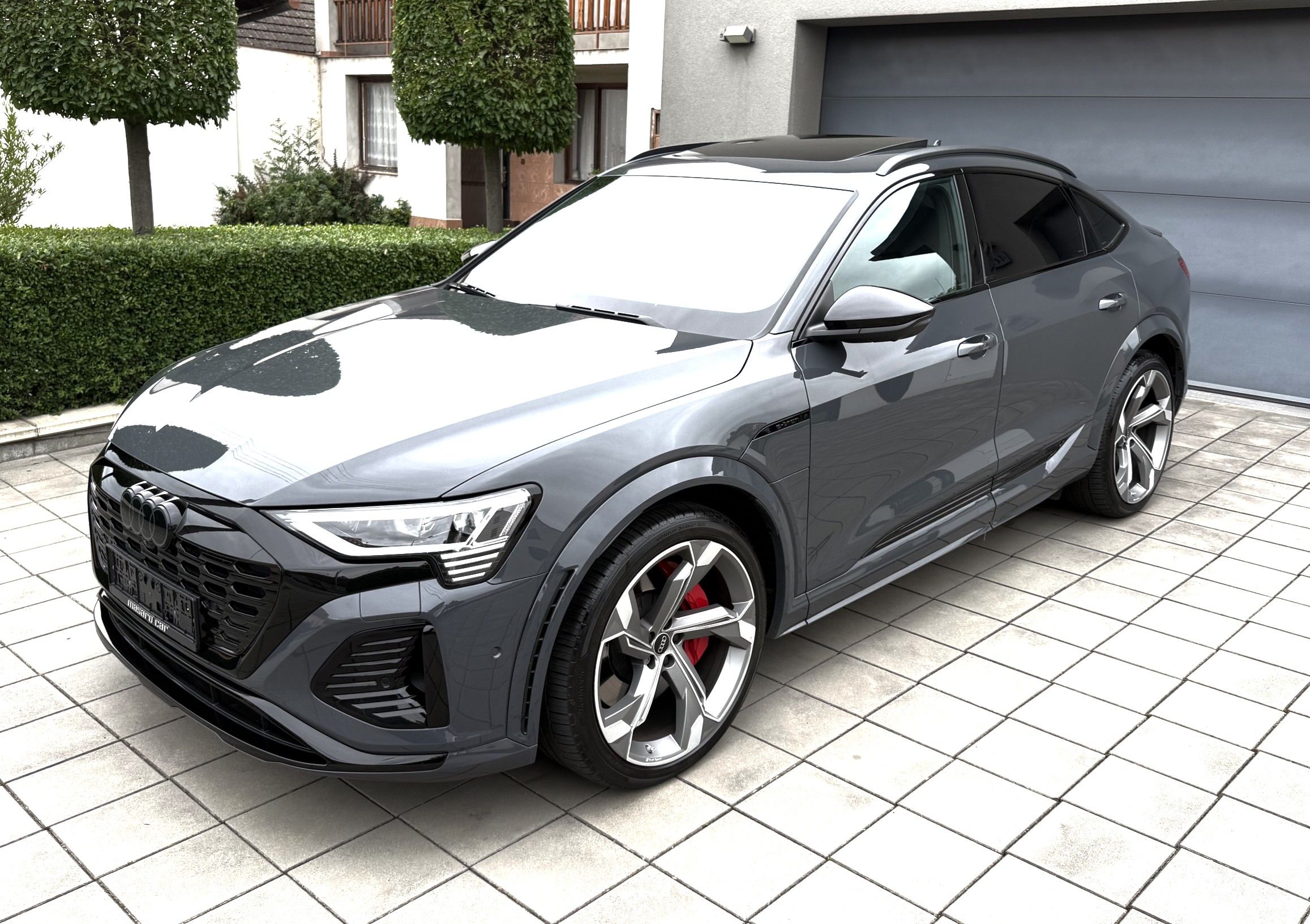 Audi SQ8, 370kw Sportback TOP STAV!