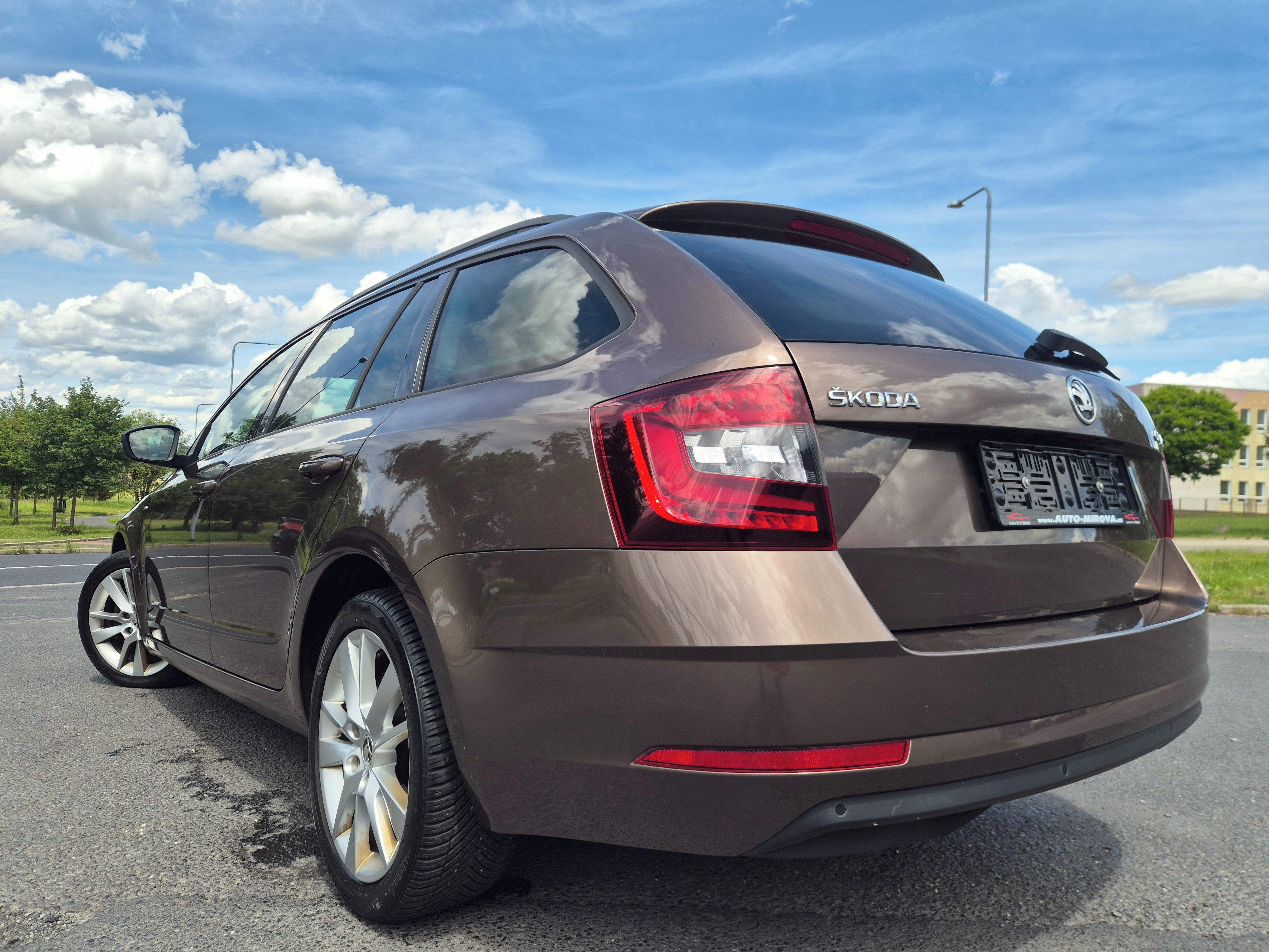 Škoda Octavia, 1 maj.plný servis ZÁRUKA 1 ROK - fotka 4