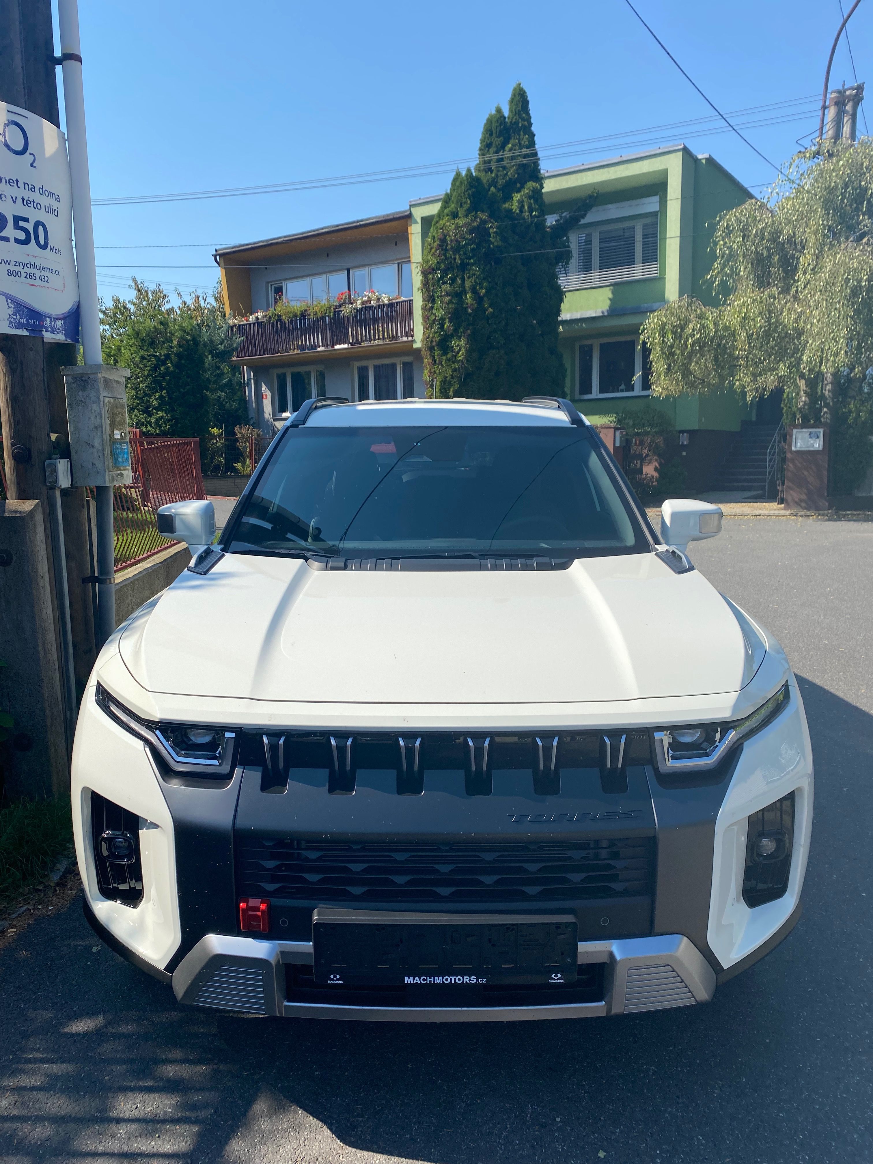 SsangYong Torres, PREMIUM