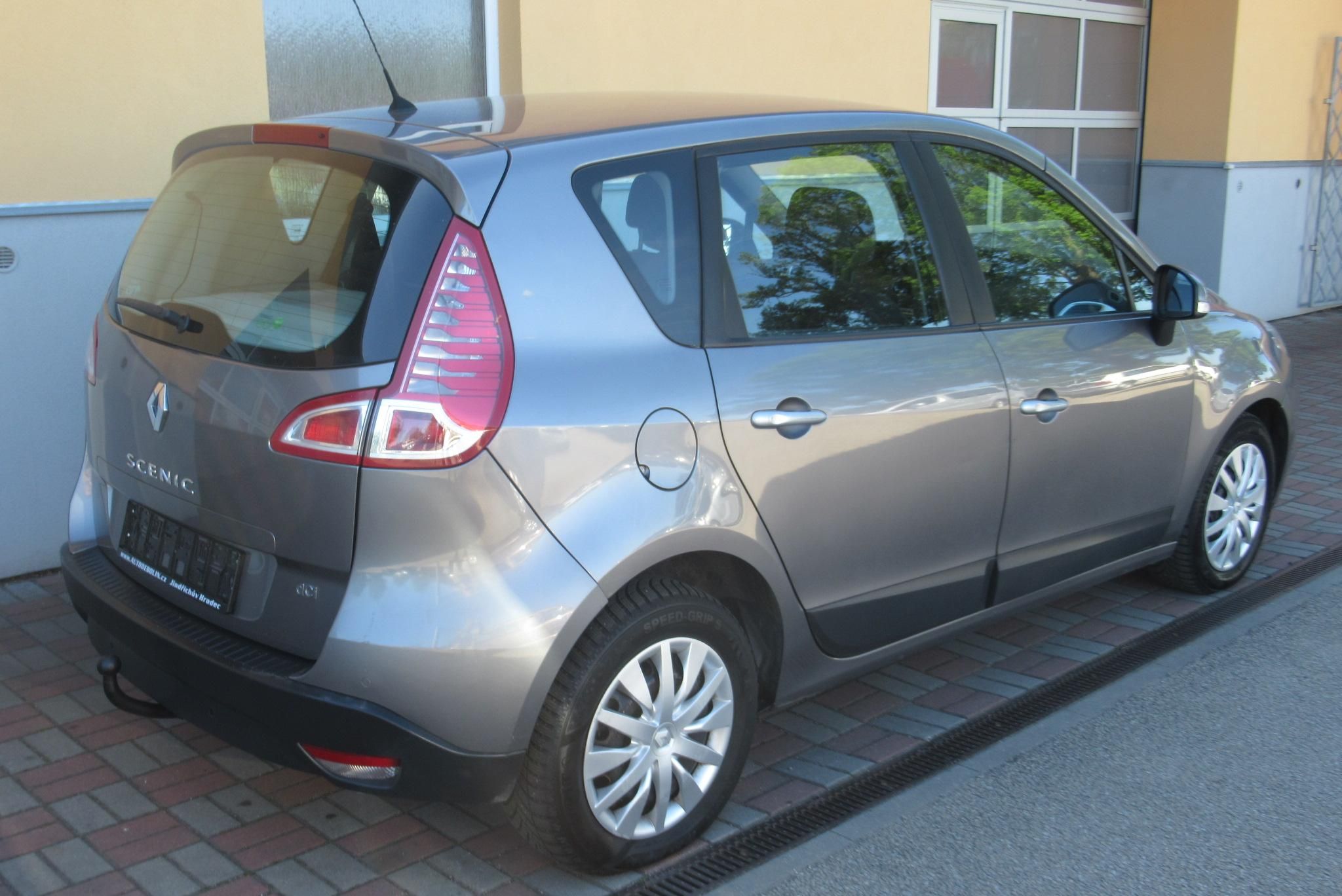 Renault Scénic, 1.5 DCi AUT. KLIMA TAŽNÉ - fotka 5