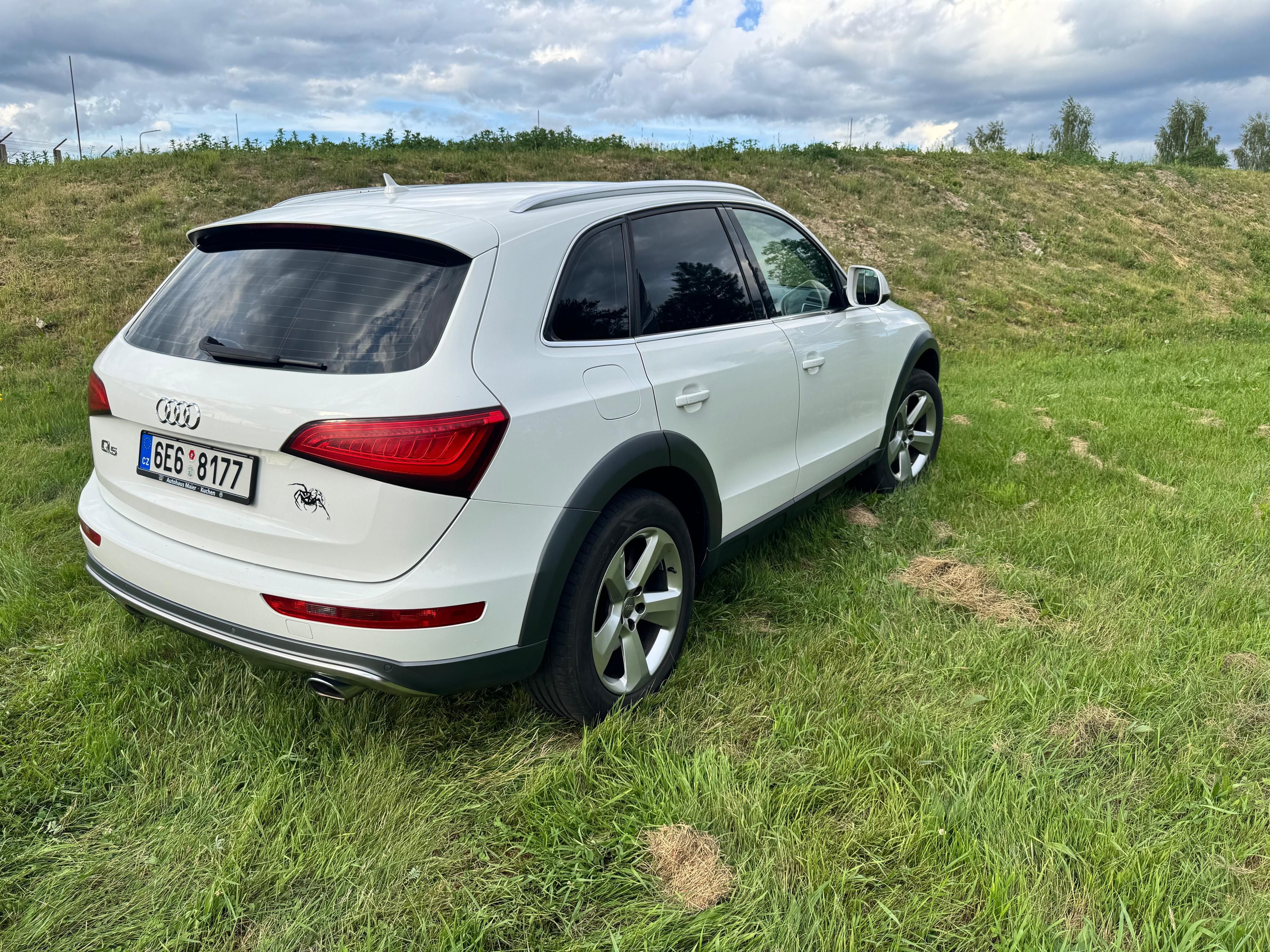 Audi Q5, 3.0 TDI 180 kW 4X4 Exclusive - fotka 4