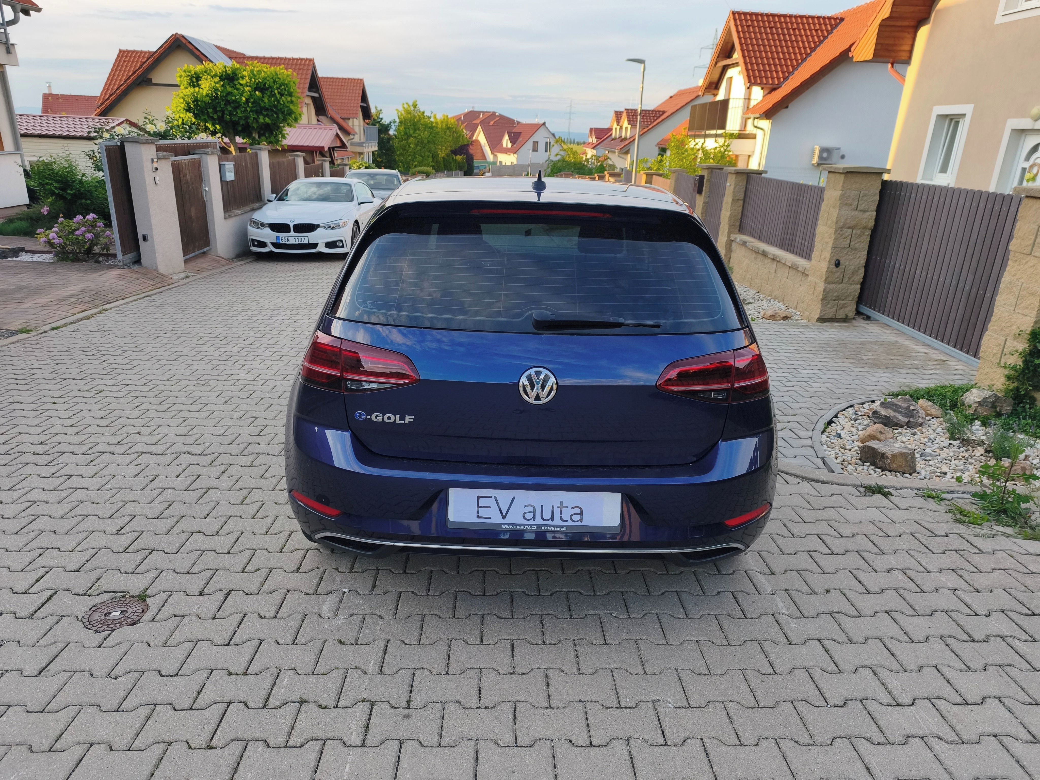Volkswagen e-Golf, TČ*DigiKokp*Keyles*vyhřev*Kam - fotka 4
