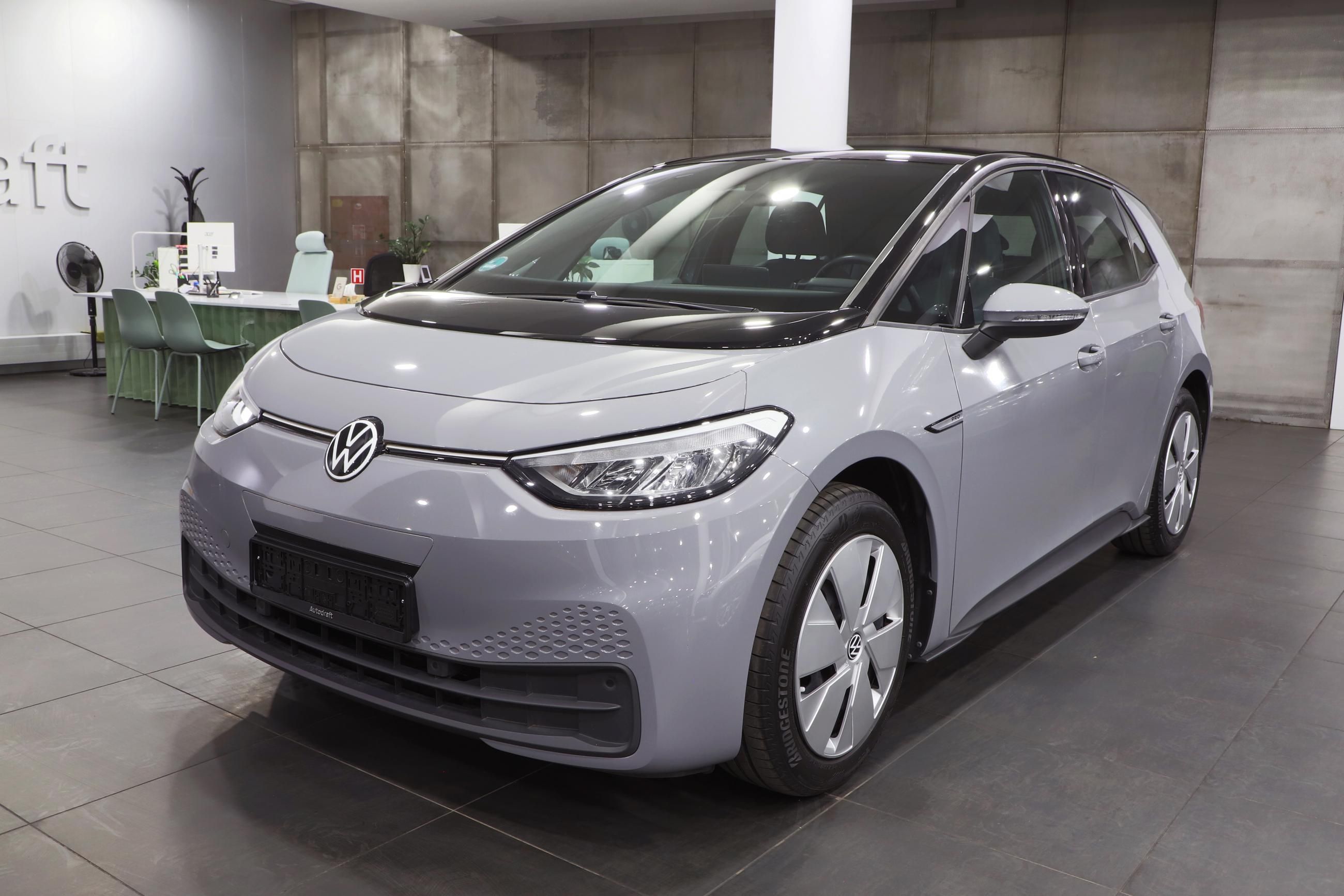 Volkswagen ID.3, ID.3 Pro 150kW / 2x sada 18'' - fotka 2