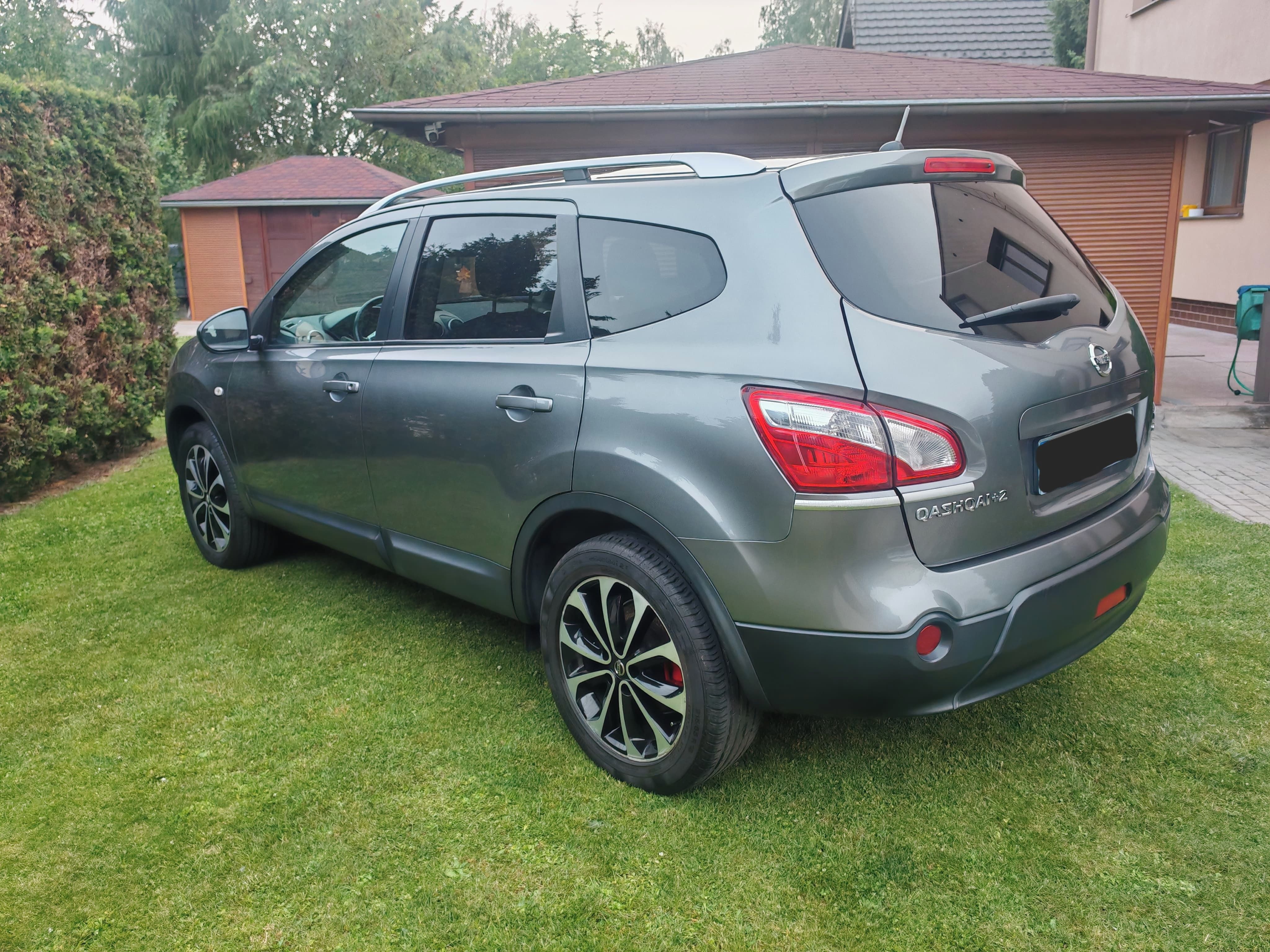 Nissan Qashqai, 1,5 dCi 7 místný - fotka 3