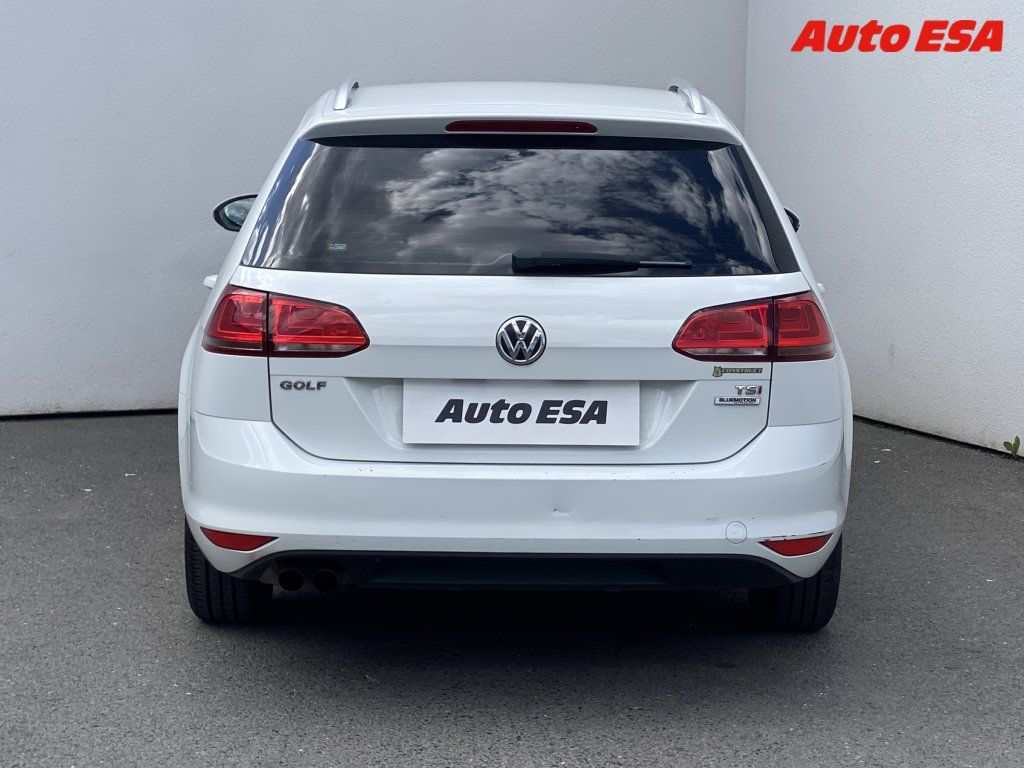 Volkswagen Golf, 1.4 i,1.maj,ČR - fotka 5