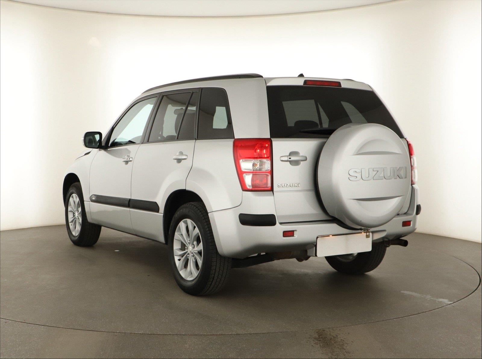 Suzuki Grand Vitara, 2.4 VVT, 4X4, ČR,1.maj - fotka 4