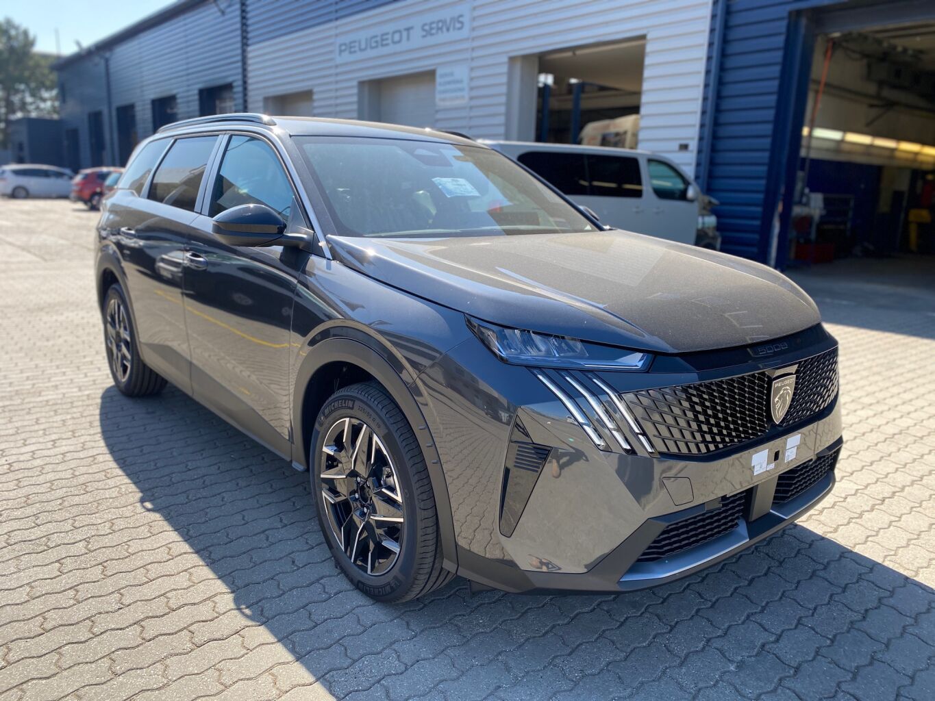 Peugeot 5008, BUSINESS Hybrid 145 e-DCS6 - 6 - fotka 3
