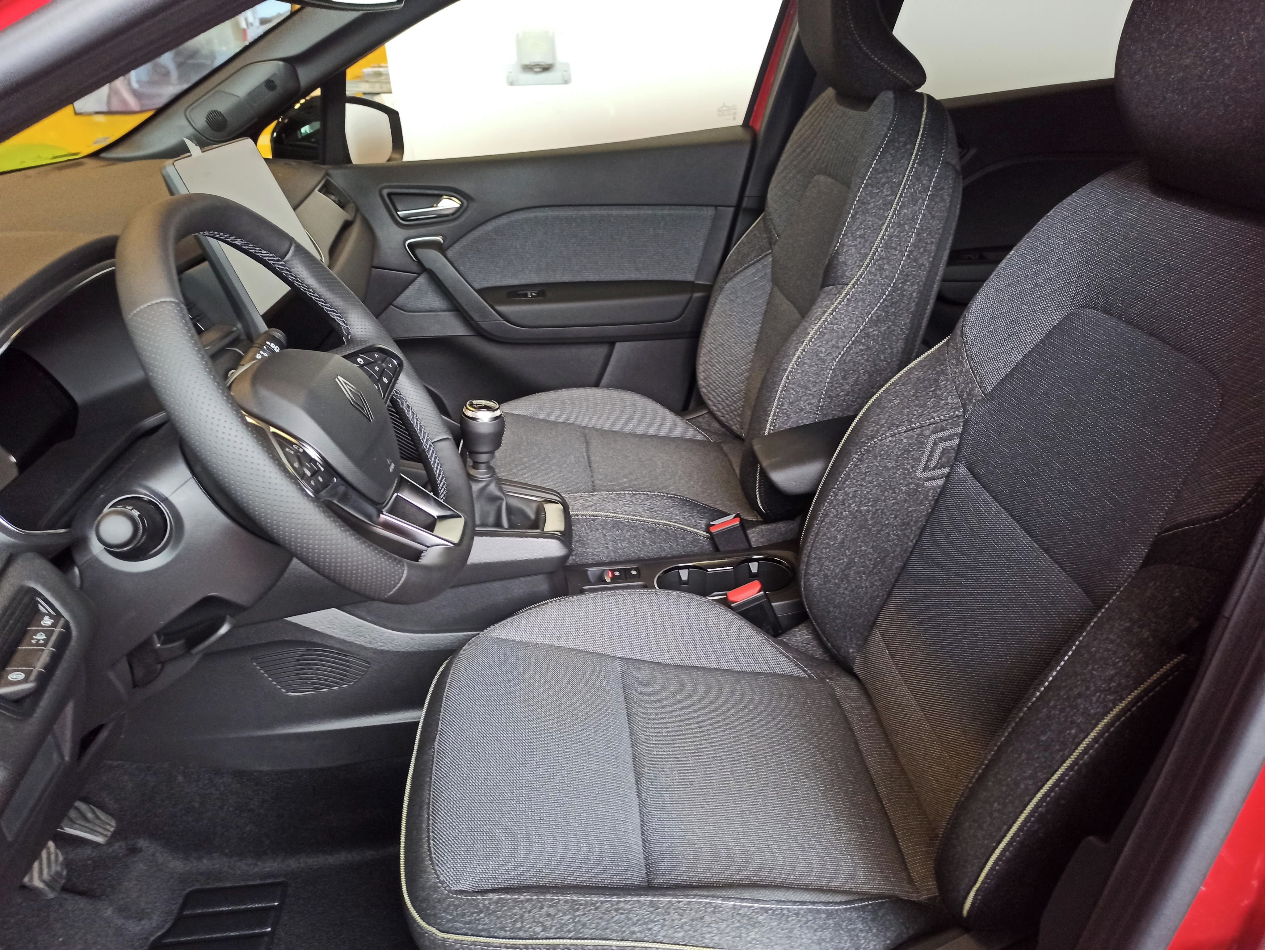 Renault Captur, Techno TCe 115 - fotka 4