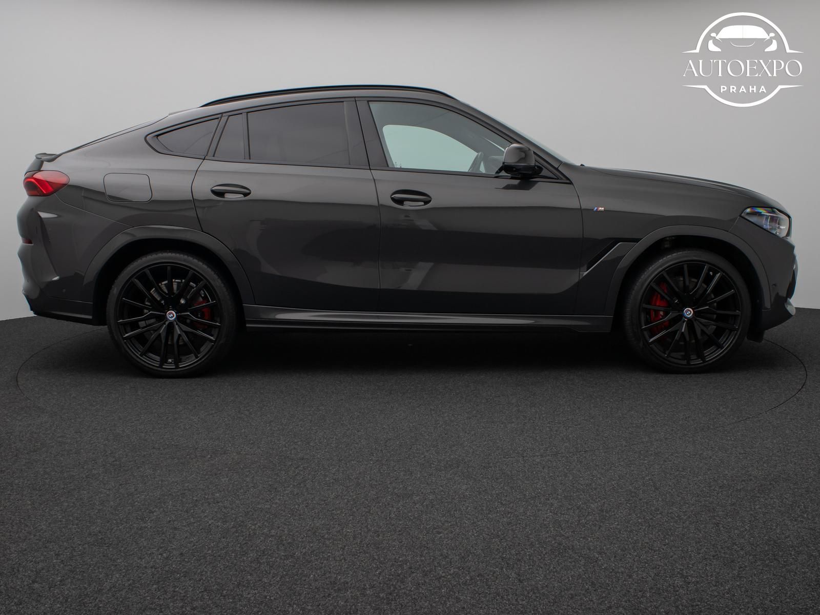 BMW X6, M50i*Panorama Laser 360°HUD* - fotka 4