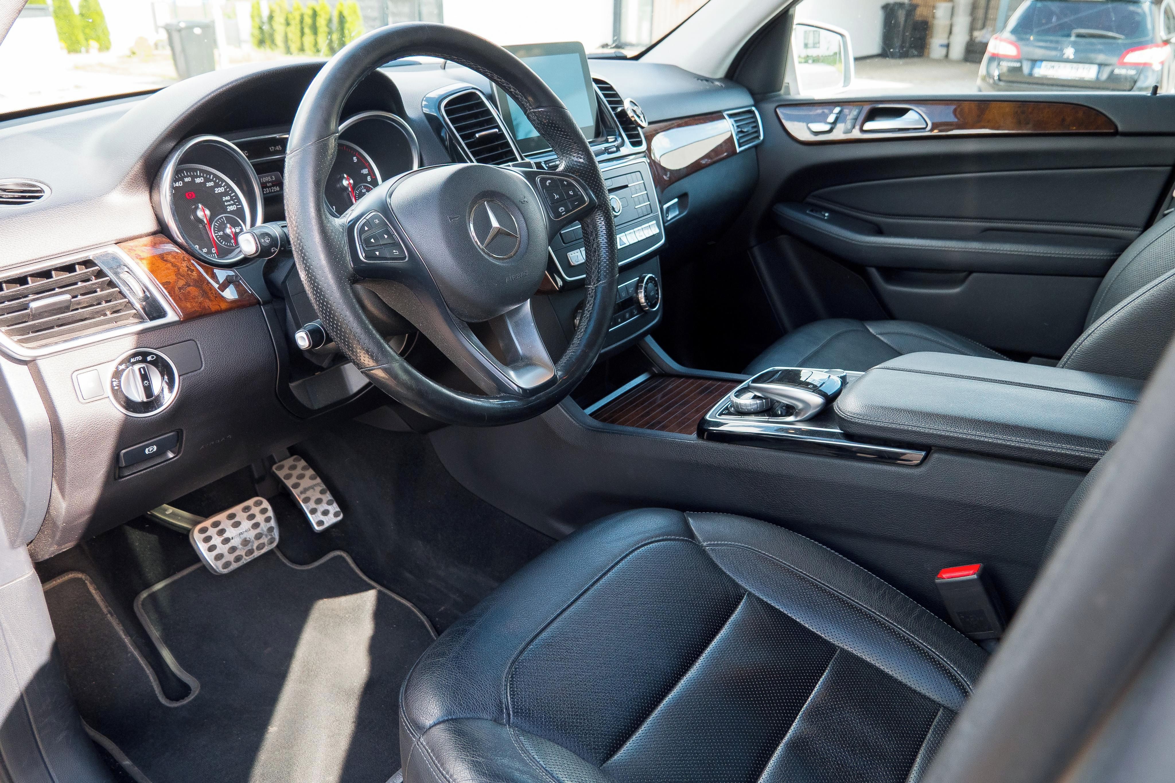 Mercedes-Benz GLE, 350d 190kW 4matic - fotka 5