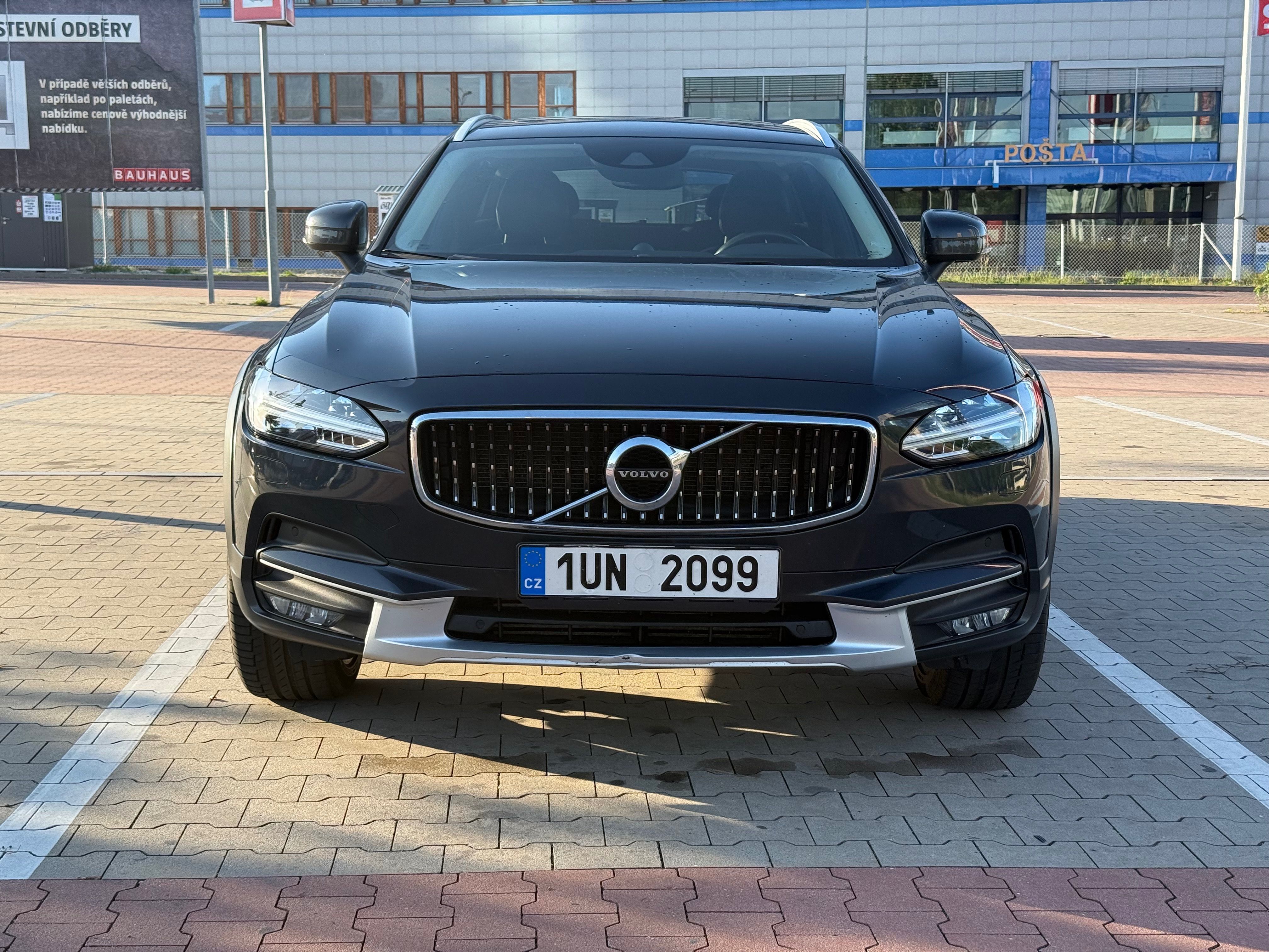 Volvo V90, CC PRO T5, B&W audio, tažné - fotka 5