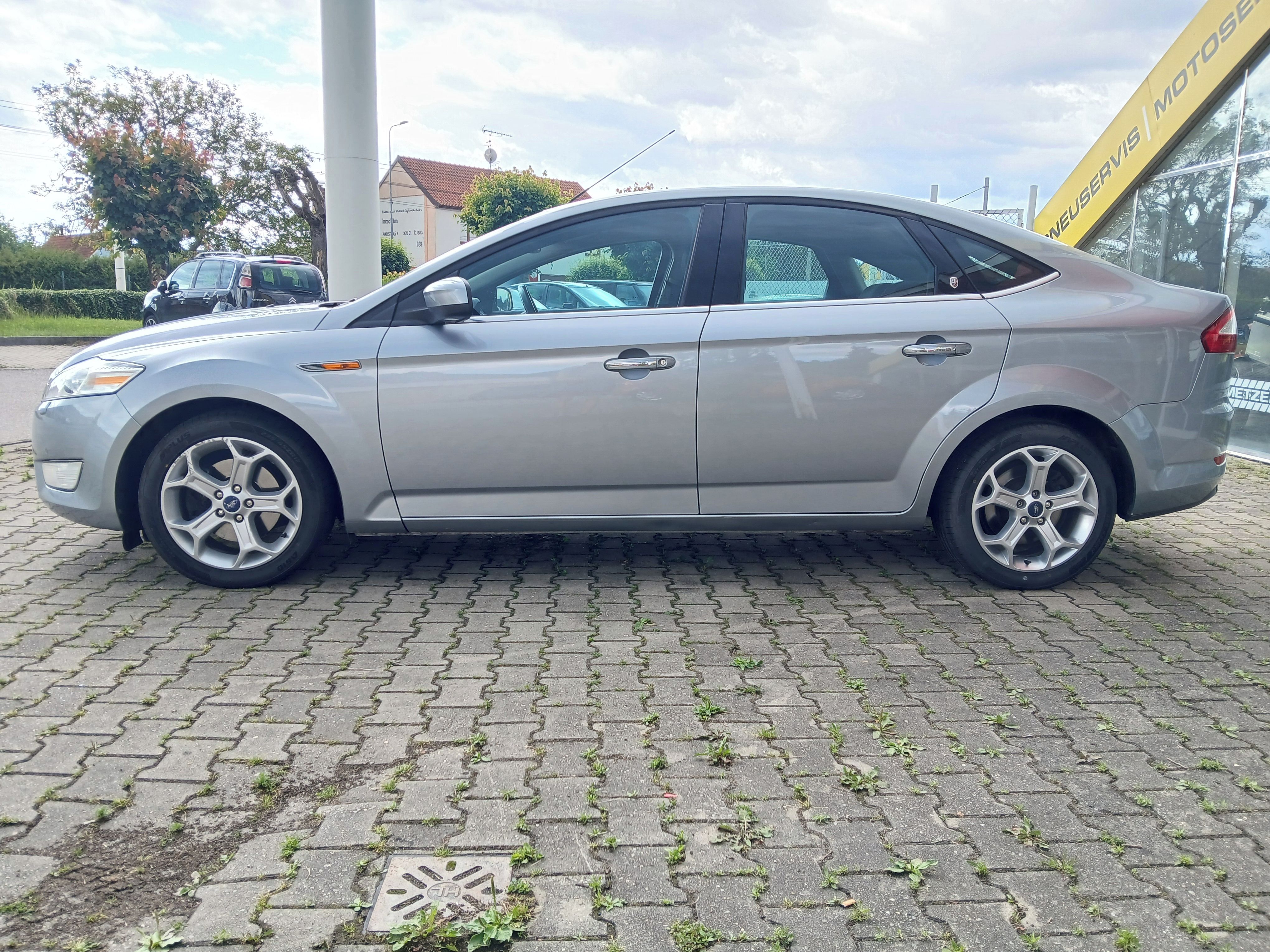 Ford Mondeo, 2.2TDCi Ghia, 129kW, man.,CZ. - fotka 2
