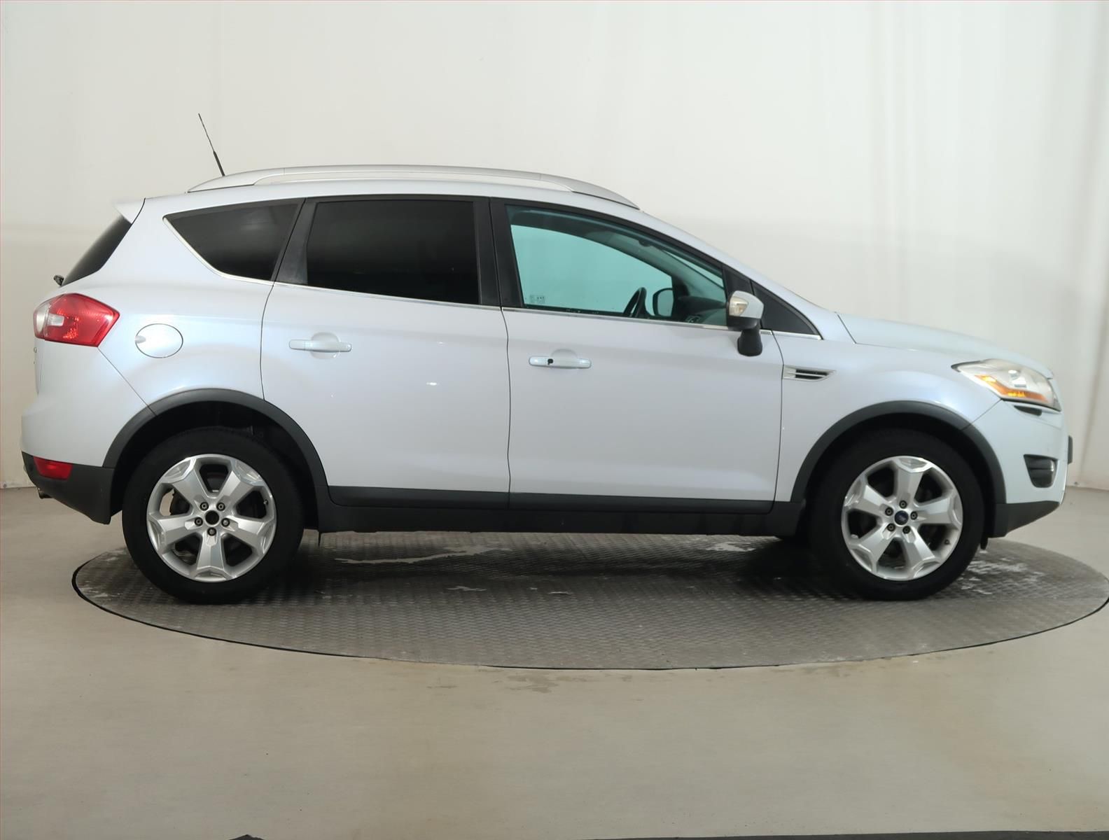 Ford Kuga, 2.0 TDCi, 4X4, Navi - fotka 6