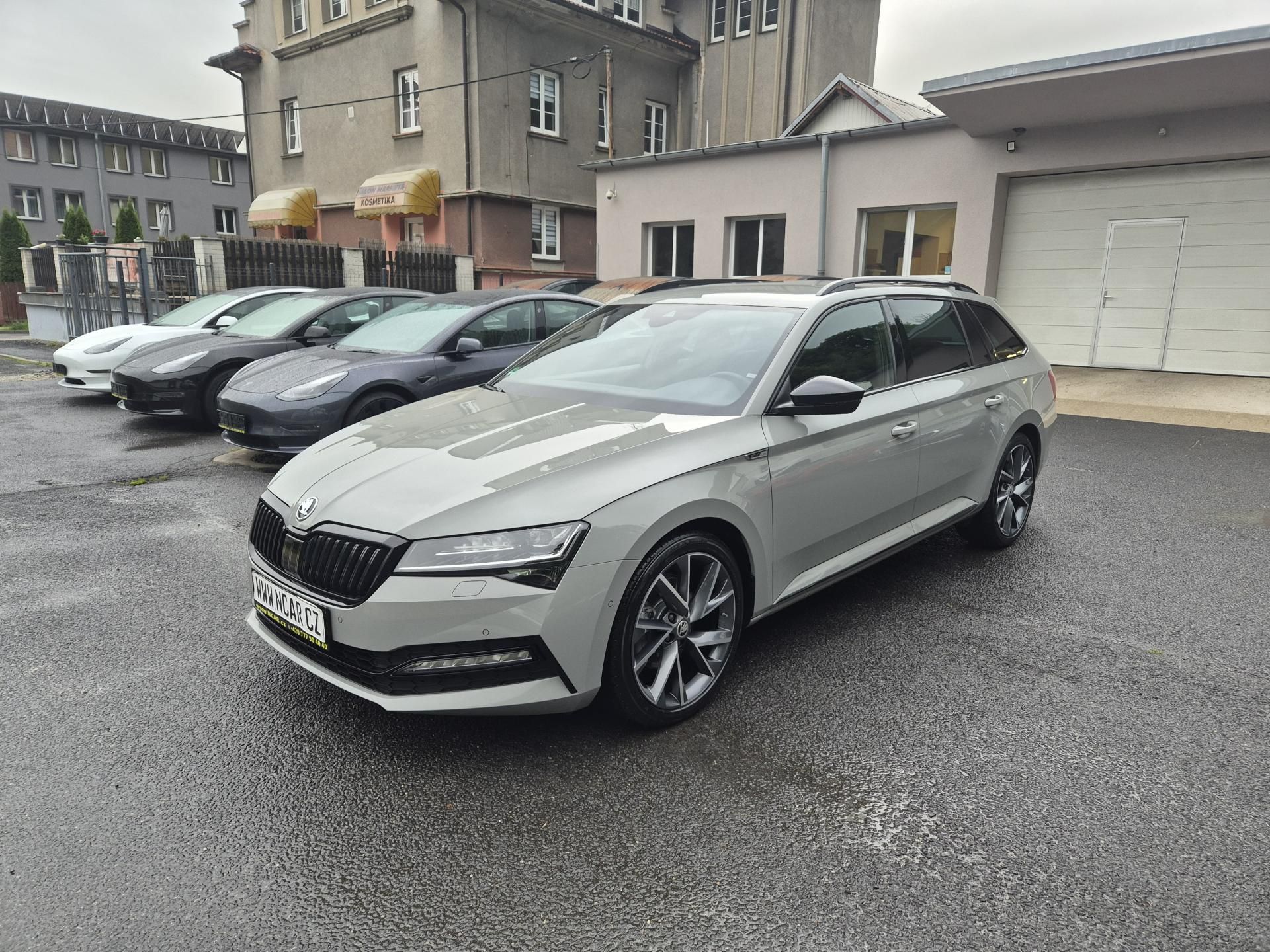 Škoda Superb, Combi SPORTLINE 110kw DSG 19AL - fotka 2