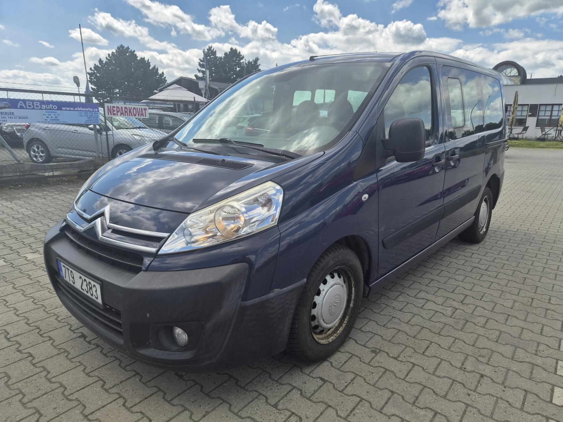 Citroën Jumpy, 1,6 HDi 6 míst - fotka 2