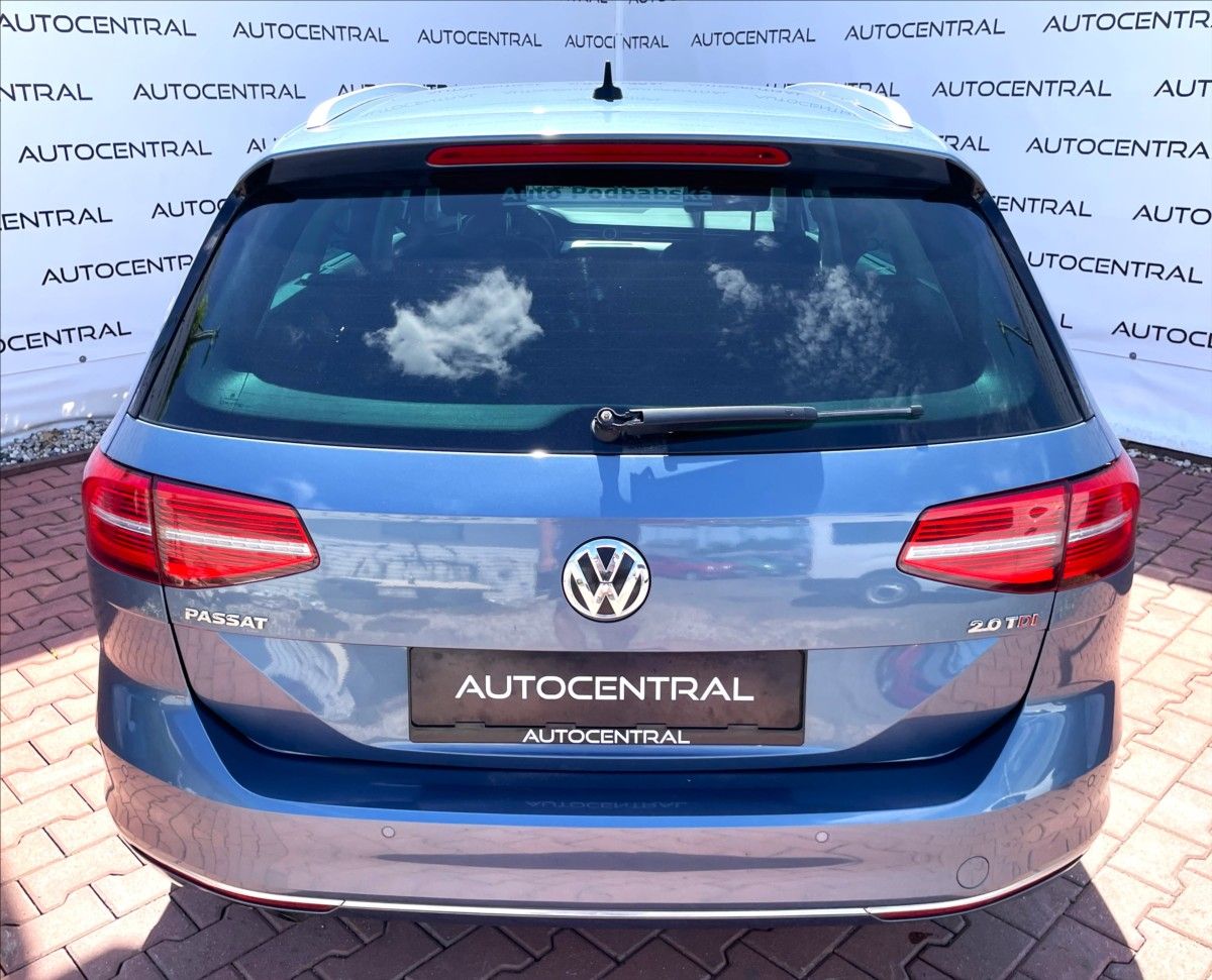 Volkswagen Passat, 2,0 2,0TDi,140kW,DSG,ČR - fotka 5