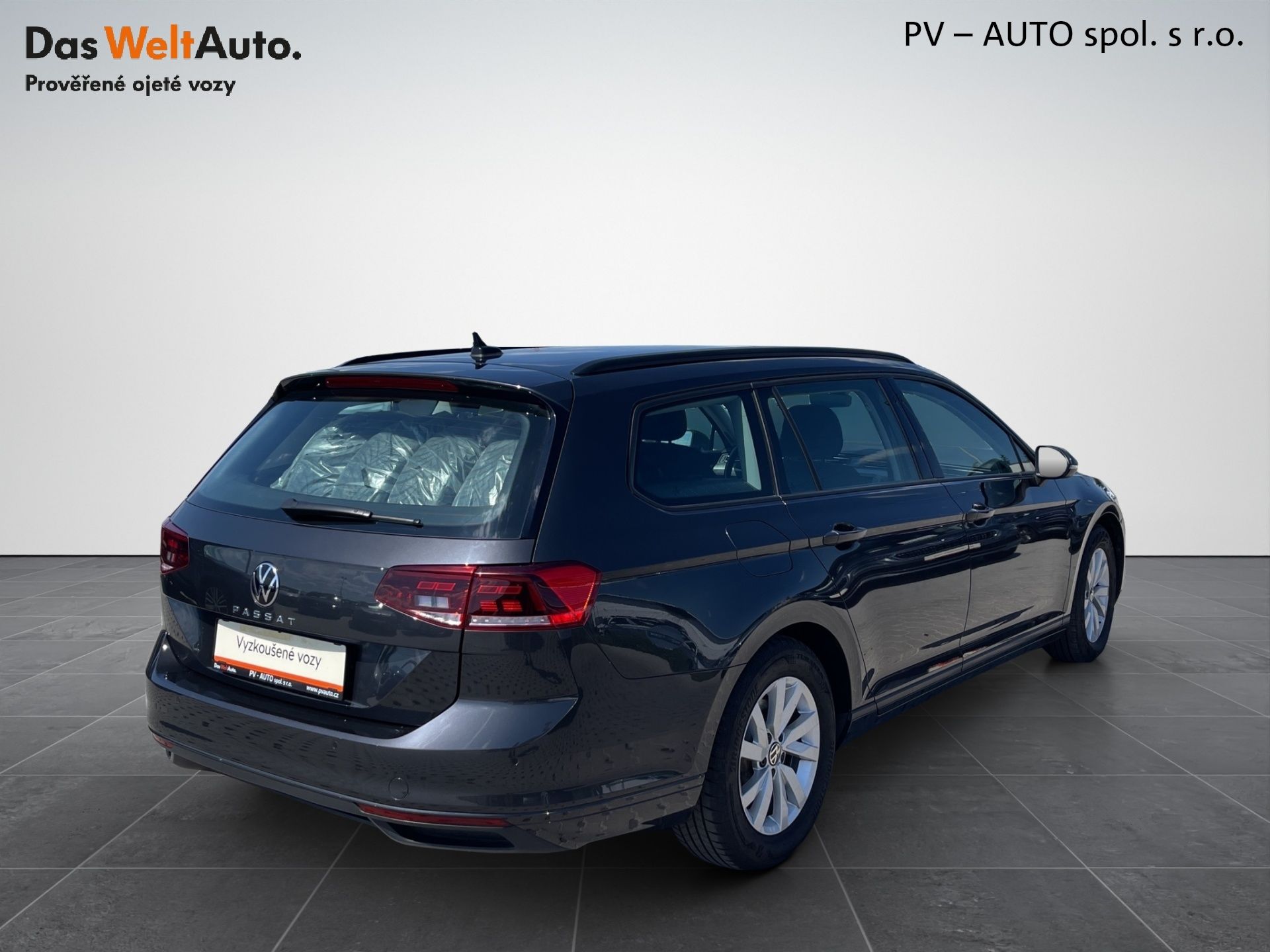 Volkswagen Passat Variant, 2.0 TDI 110 kW DSG ConceptLine - fotka 2