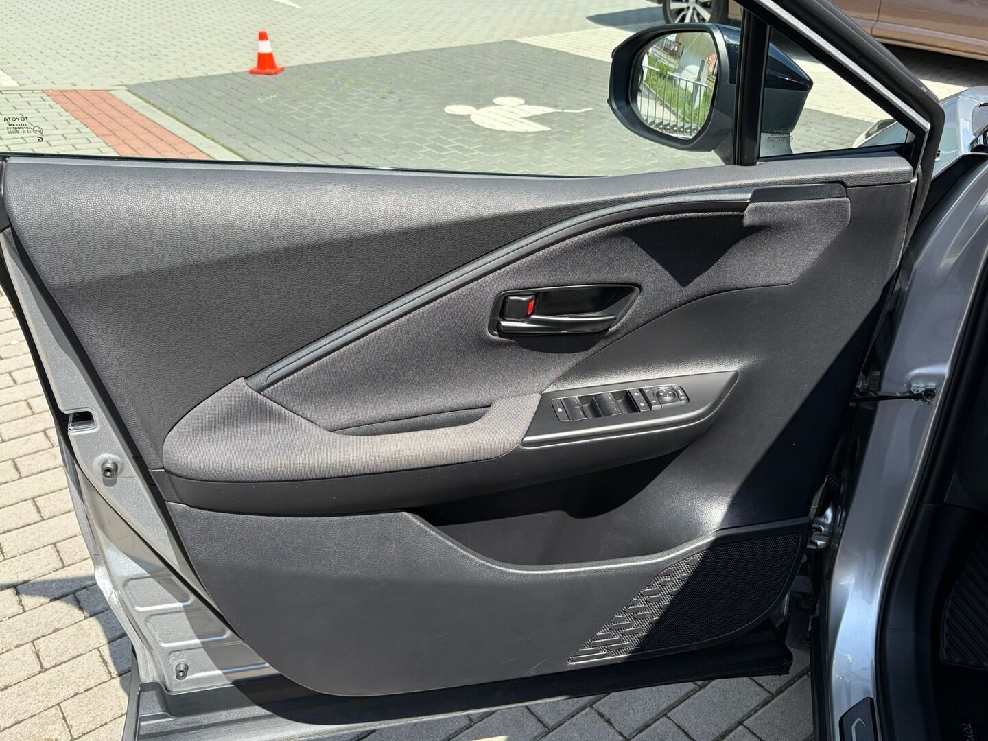 Toyota C-HR, 1.8 Style - fotka 5
